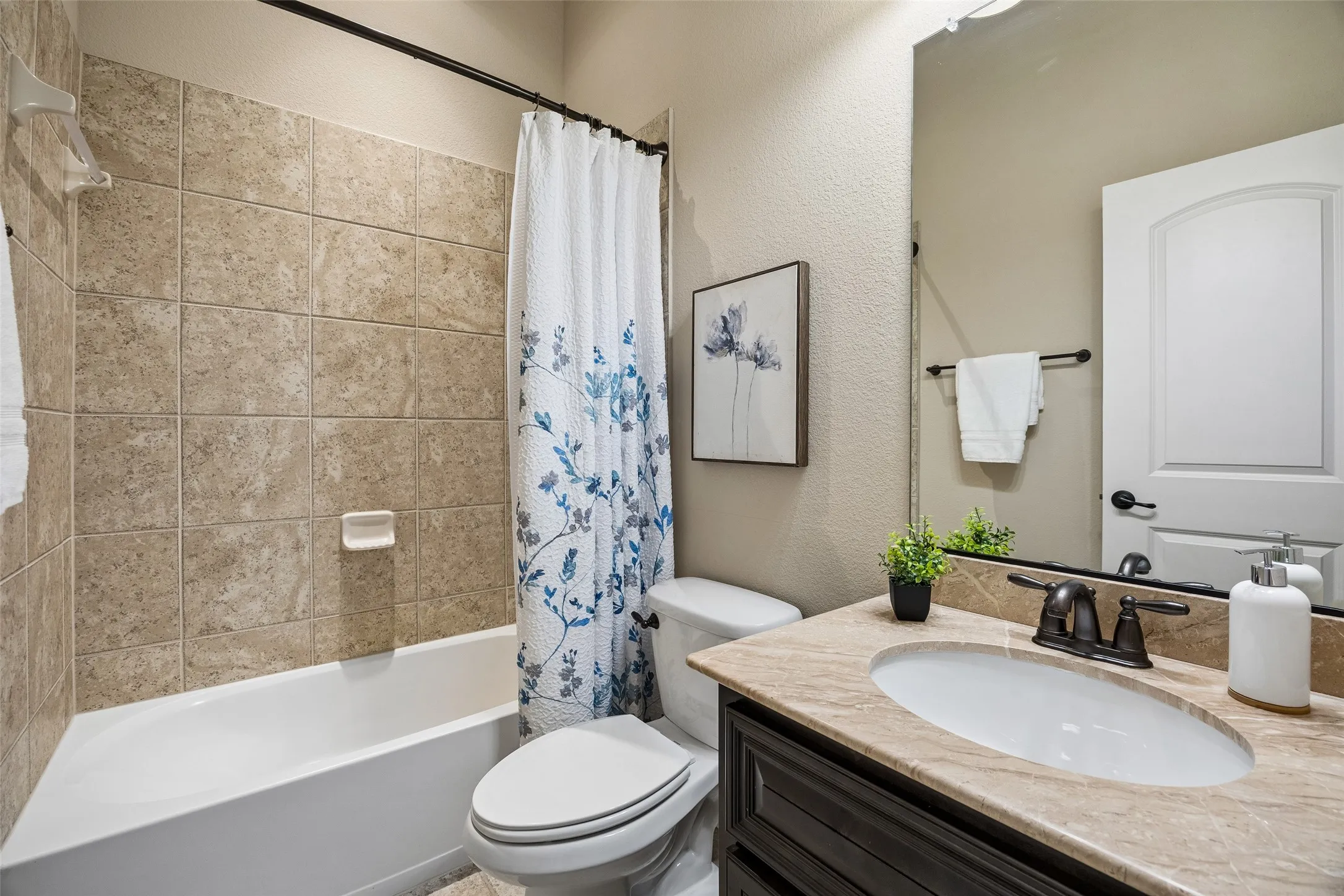 Single Family Residence For Sale in Denton County , 2209 Greenan Drive, Trophy Club, Texas 76262, 4 Bedroom, 4 Bathroom, 3 Garage spaces, 4,175 Sqft, built in 2013, mls#21375519, Real Estate Agent in Trophy Club, Homes For Sale in Denton county, Homes For Sale in Trophy Club, Realtor in Trophy Club Texas, Real Estate Brokerage Independent Realty Texas, Luminita Cordes Realtor
