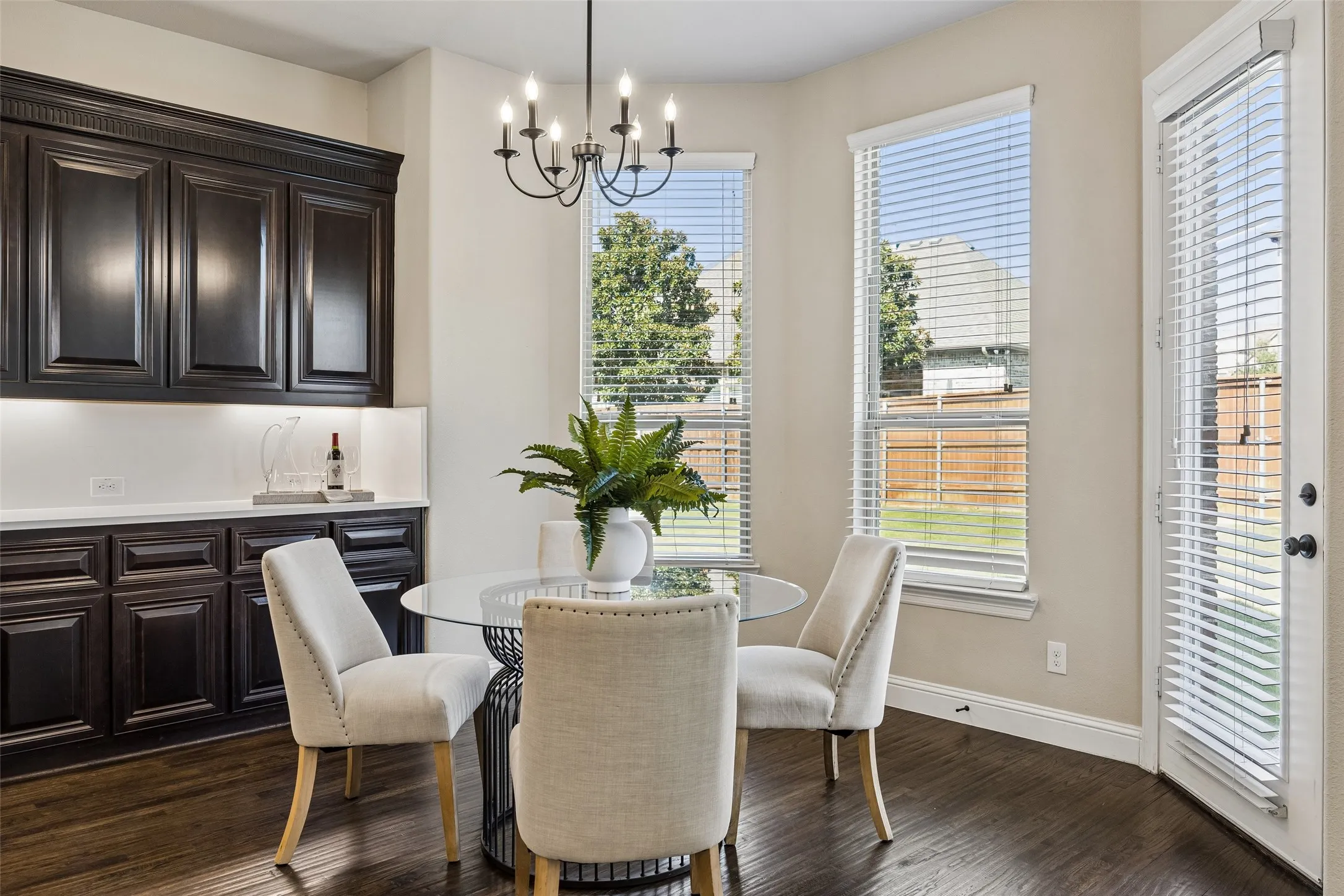 Single Family Residence For Sale in Denton County , 2209 Greenan Drive, Trophy Club, Texas 76262, 4 Bedroom, 4 Bathroom, 3 Garage spaces, 4,175 Sqft, built in 2013, mls#21375519, Real Estate Agent in Trophy Club, Homes For Sale in Denton county, Homes For Sale in Trophy Club, Realtor in Trophy Club Texas, Real Estate Brokerage Independent Realty Texas, Luminita Cordes Realtor