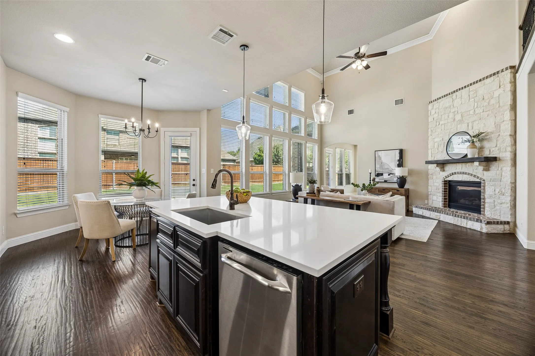 Single Family Residence For Sale in Denton County , 2209 Greenan Drive, Trophy Club, Texas 76262, 4 Bedroom, 4 Bathroom, 3 Garage spaces, 4,175 Sqft, built in 2013, mls#21375519, Real Estate Agent in Trophy Club, Homes For Sale in Denton county, Homes For Sale in Trophy Club, Realtor in Trophy Club Texas, Real Estate Brokerage Independent Realty Texas, Luminita Cordes Realtor