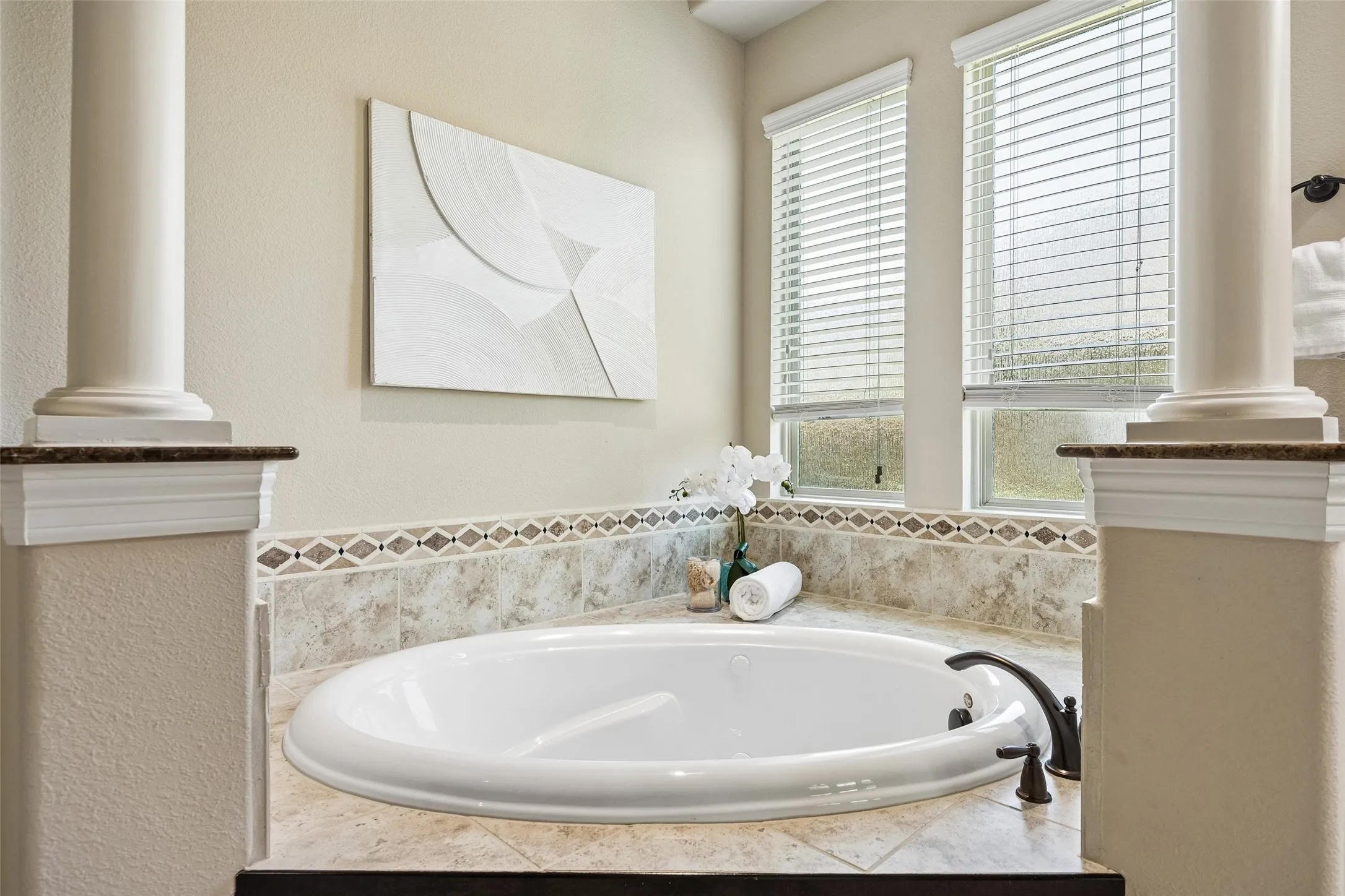 Single Family Residence For Sale in Denton County , 2209 Greenan Drive, Trophy Club, Texas 76262, 4 Bedroom, 4 Bathroom, 3 Garage spaces, 4,175 Sqft, built in 2013, mls#21375519, Real Estate Agent in Trophy Club, Homes For Sale in Denton county, Homes For Sale in Trophy Club, Realtor in Trophy Club Texas, Real Estate Brokerage Independent Realty Texas, Luminita Cordes Realtor
