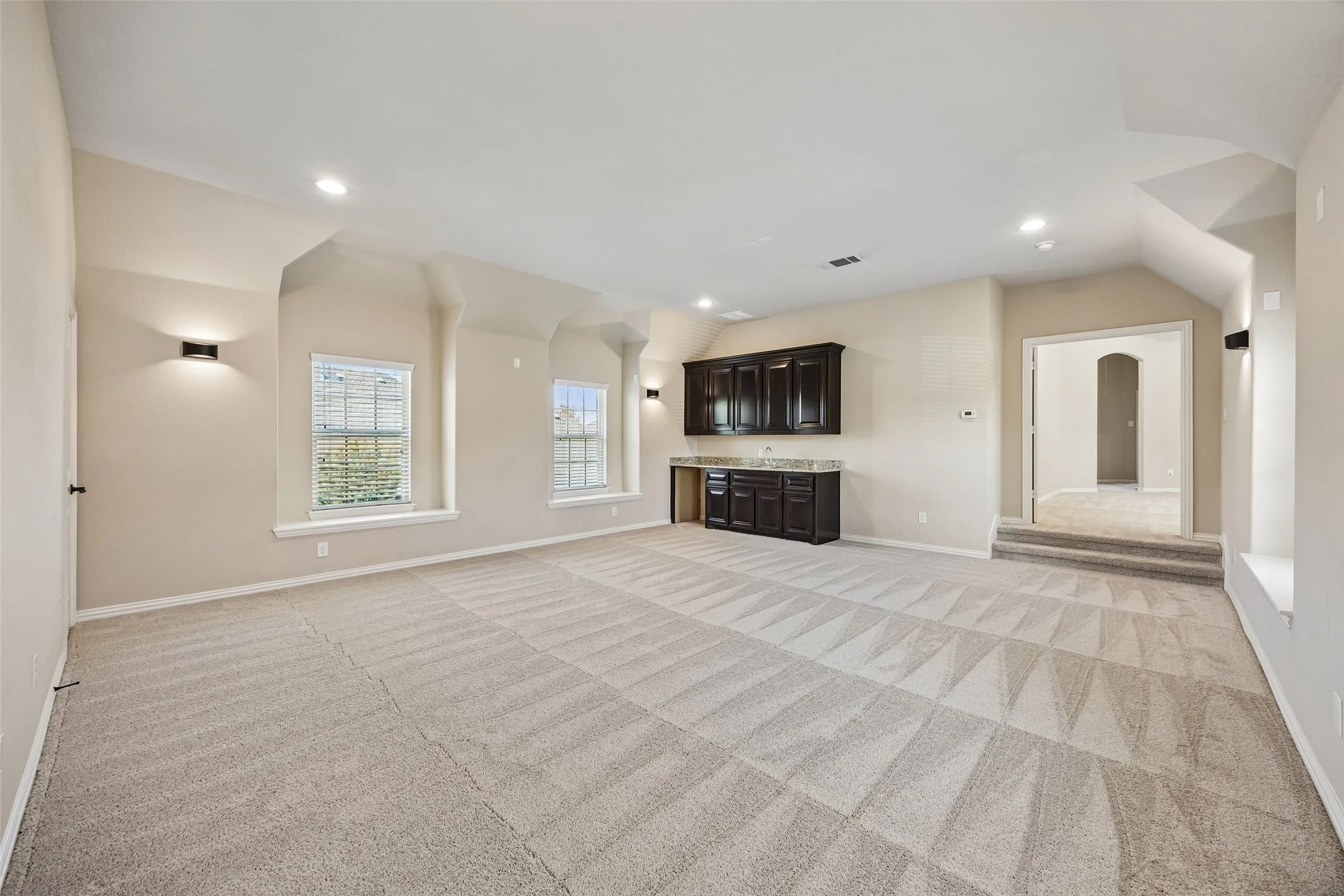 Single Family Residence For Sale in Denton County , 2209 Greenan Drive, Trophy Club, Texas 76262, 4 Bedroom, 4 Bathroom, 3 Garage spaces, 4,175 Sqft, built in 2013, mls#21375519, Real Estate Agent in Trophy Club, Homes For Sale in Denton county, Homes For Sale in Trophy Club, Realtor in Trophy Club Texas, Real Estate Brokerage Independent Realty Texas, Luminita Cordes Realtor