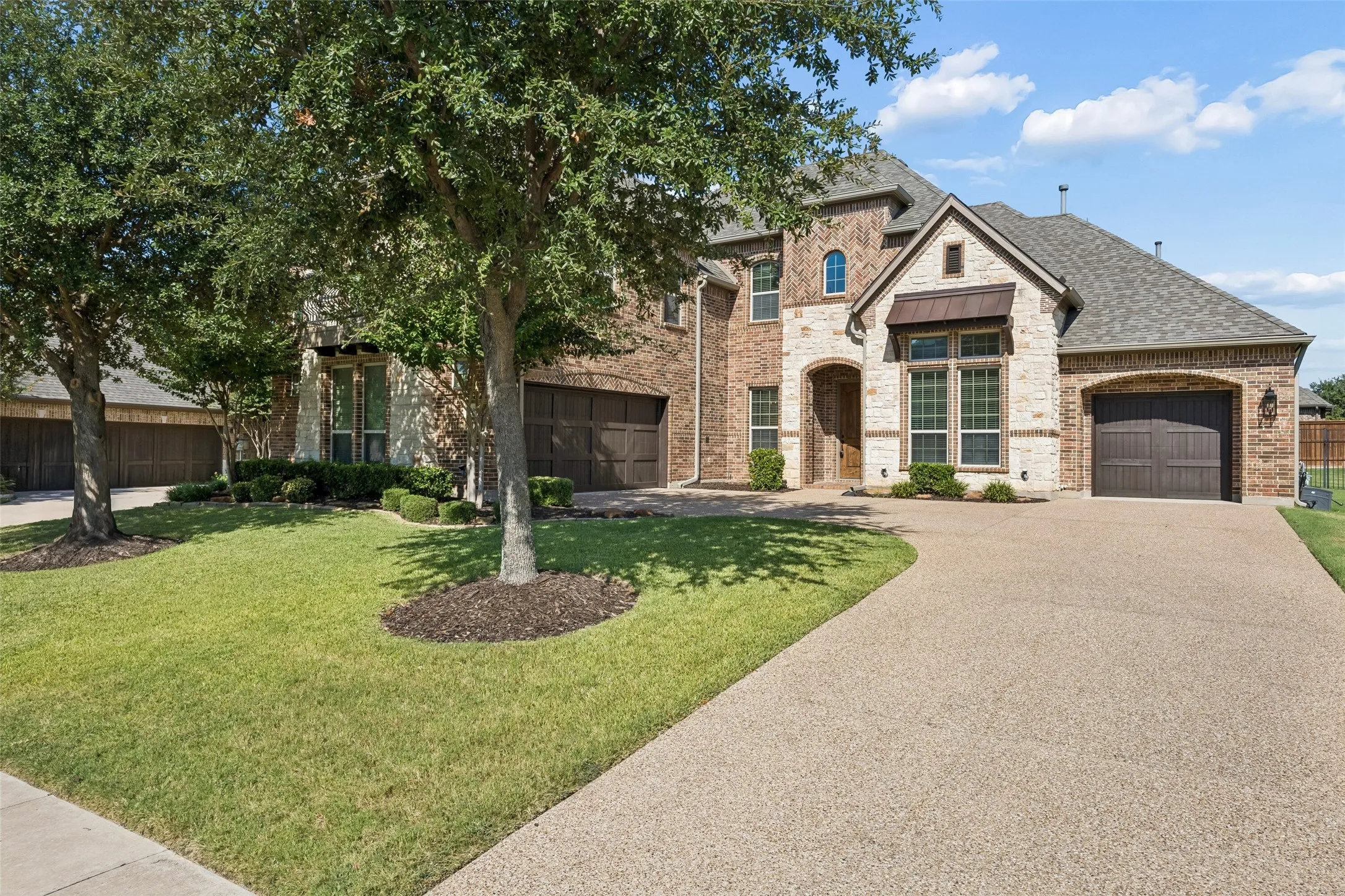 Single Family Residence For Sale in Denton County , 2209 Greenan Drive, Trophy Club, Texas 76262, 4 Bedroom, 4 Bathroom, 3 Garage spaces, 4,175 Sqft, built in 2013, mls#21375519, Real Estate Agent in Trophy Club, Homes For Sale in Denton county, Homes For Sale in Trophy Club, Realtor in Trophy Club Texas, Real Estate Brokerage Independent Realty Texas, Luminita Cordes Realtor