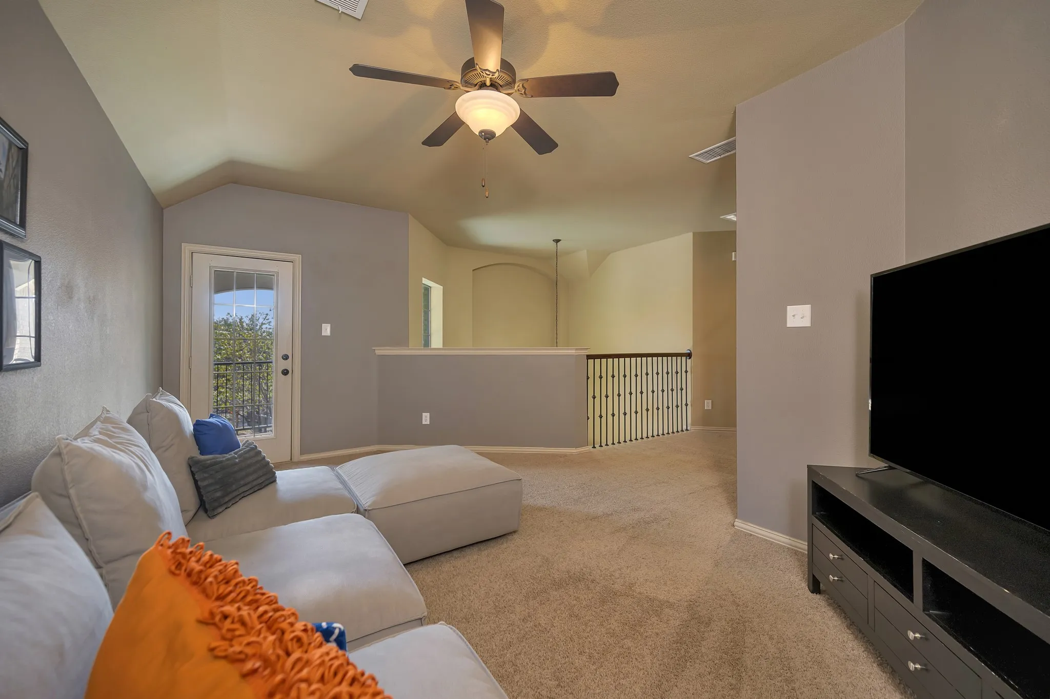 Single Family Residence For Sale in Tarrant County , 12745 Welsh Walk, Fort Worth, Texas 76244, 4 Bedroom, 3 Bathroom, 2 Garage spaces, 2,911 Sqft, built in 2007, mls#21376279, Real Estate Agent in Fort Worth, Homes For Sale in Tarrant county, Homes For Sale in Fort Worth, Realtor in Fort Worth Texas, Real Estate Brokerage Independent Realty Texas, Luminita Cordes Realtor