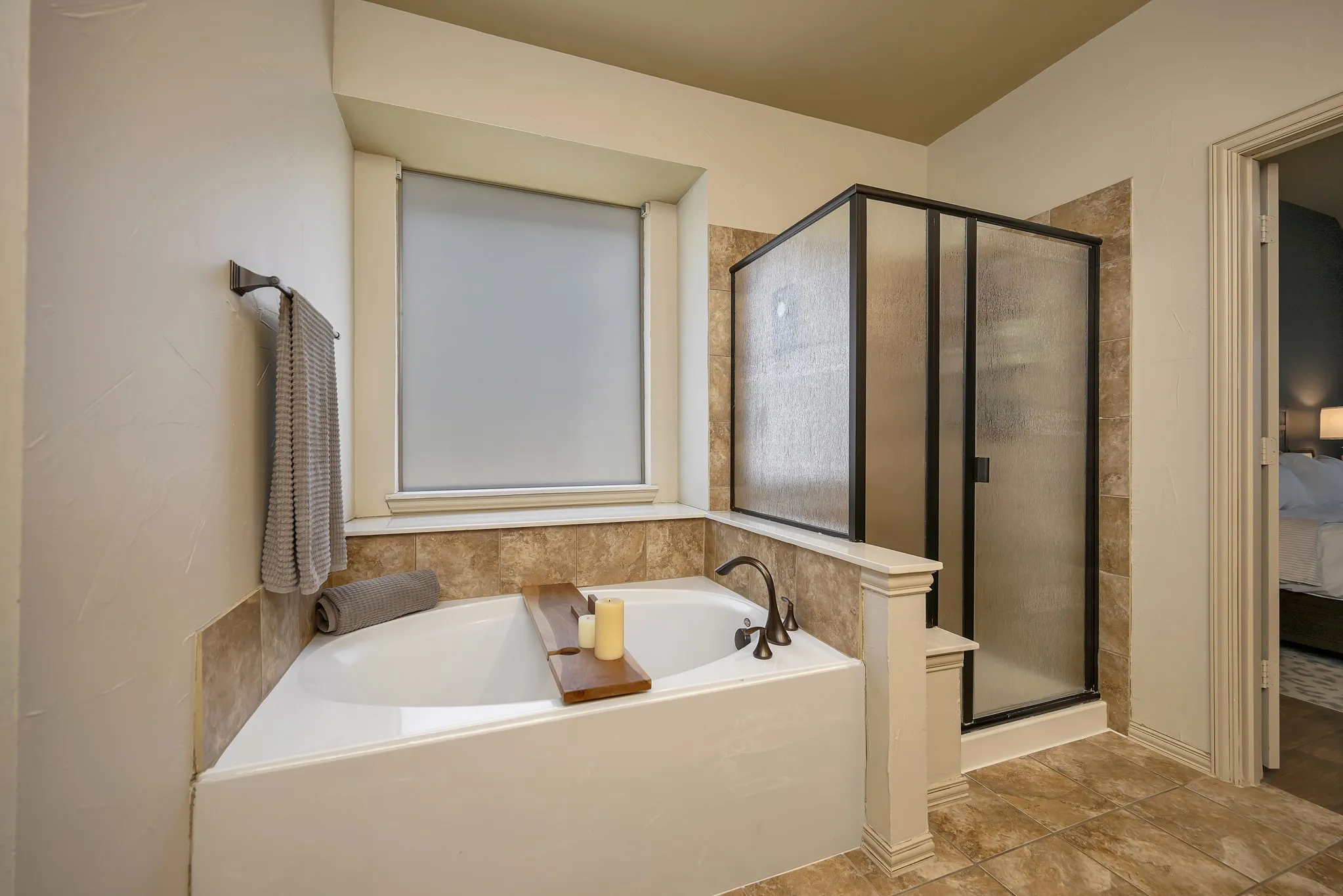 Single Family Residence For Sale in Tarrant County , 12745 Welsh Walk, Fort Worth, Texas 76244, 4 Bedroom, 3 Bathroom, 2 Garage spaces, 2,911 Sqft, built in 2007, mls#21376279, Real Estate Agent in Fort Worth, Homes For Sale in Tarrant county, Homes For Sale in Fort Worth, Realtor in Fort Worth Texas, Real Estate Brokerage Independent Realty Texas, Luminita Cordes Realtor