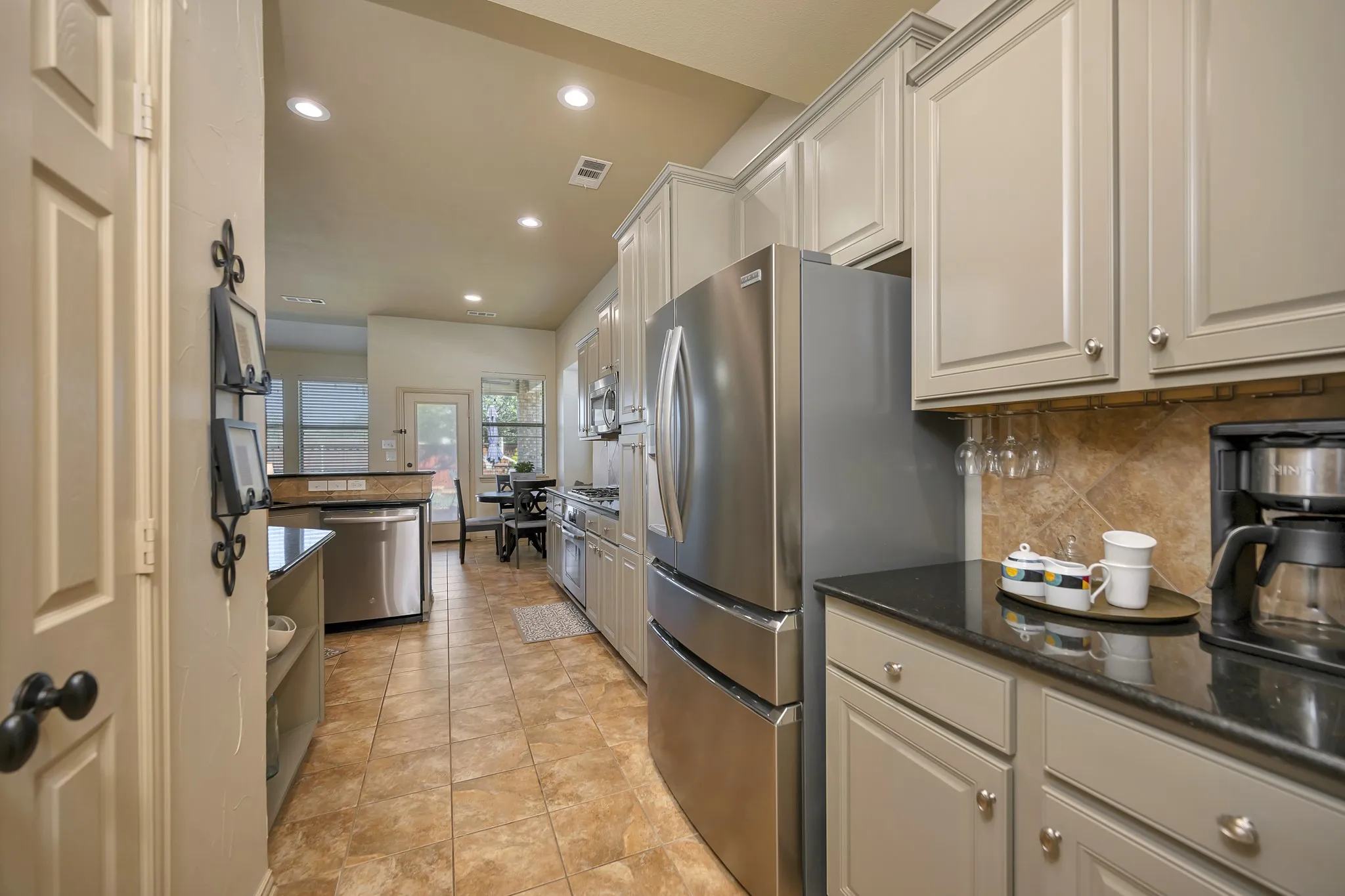 Single Family Residence For Sale in Tarrant County , 12745 Welsh Walk, Fort Worth, Texas 76244, 4 Bedroom, 3 Bathroom, 2 Garage spaces, 2,911 Sqft, built in 2007, mls#21376279, Real Estate Agent in Fort Worth, Homes For Sale in Tarrant county, Homes For Sale in Fort Worth, Realtor in Fort Worth Texas, Real Estate Brokerage Independent Realty Texas, Luminita Cordes Realtor