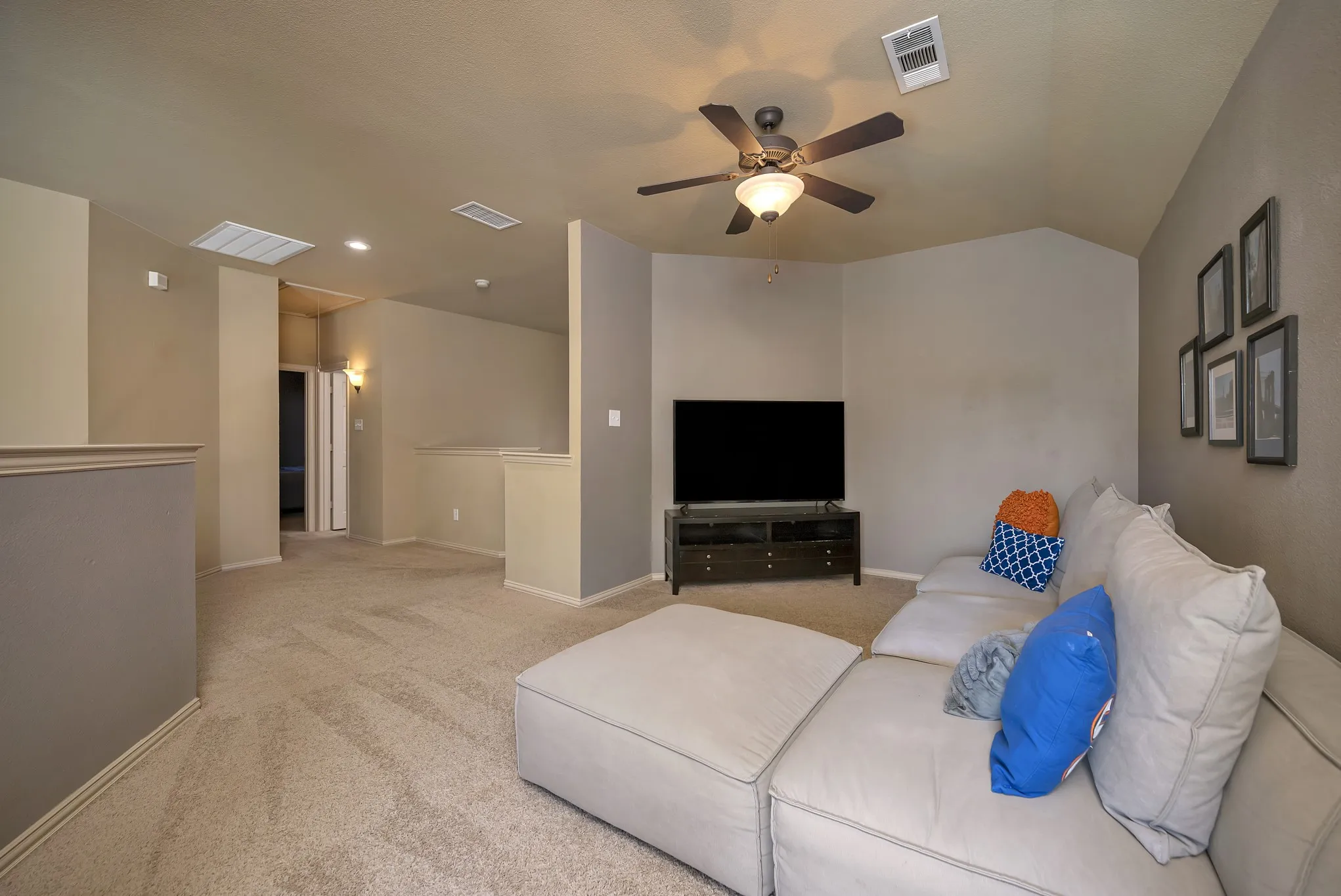Single Family Residence For Sale in Tarrant County , 12745 Welsh Walk, Fort Worth, Texas 76244, 4 Bedroom, 3 Bathroom, 2 Garage spaces, 2,911 Sqft, built in 2007, mls#21376279, Real Estate Agent in Fort Worth, Homes For Sale in Tarrant county, Homes For Sale in Fort Worth, Realtor in Fort Worth Texas, Real Estate Brokerage Independent Realty Texas, Luminita Cordes Realtor