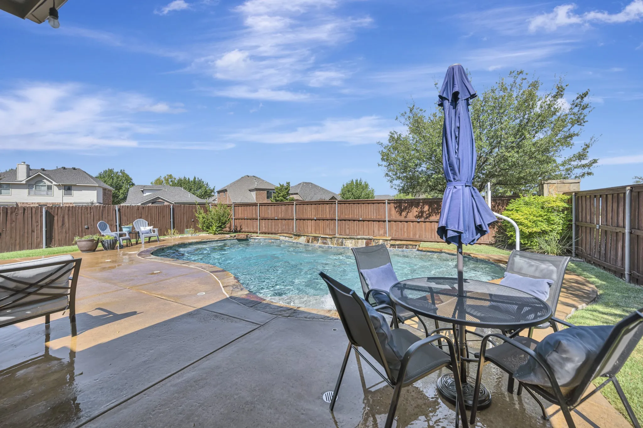 Single Family Residence For Sale in Tarrant County , 12745 Welsh Walk, Fort Worth, Texas 76244, 4 Bedroom, 3 Bathroom, 2 Garage spaces, 2,911 Sqft, built in 2007, mls#21376279, Real Estate Agent in Fort Worth, Homes For Sale in Tarrant county, Homes For Sale in Fort Worth, Realtor in Fort Worth Texas, Real Estate Brokerage Independent Realty Texas, Luminita Cordes Realtor