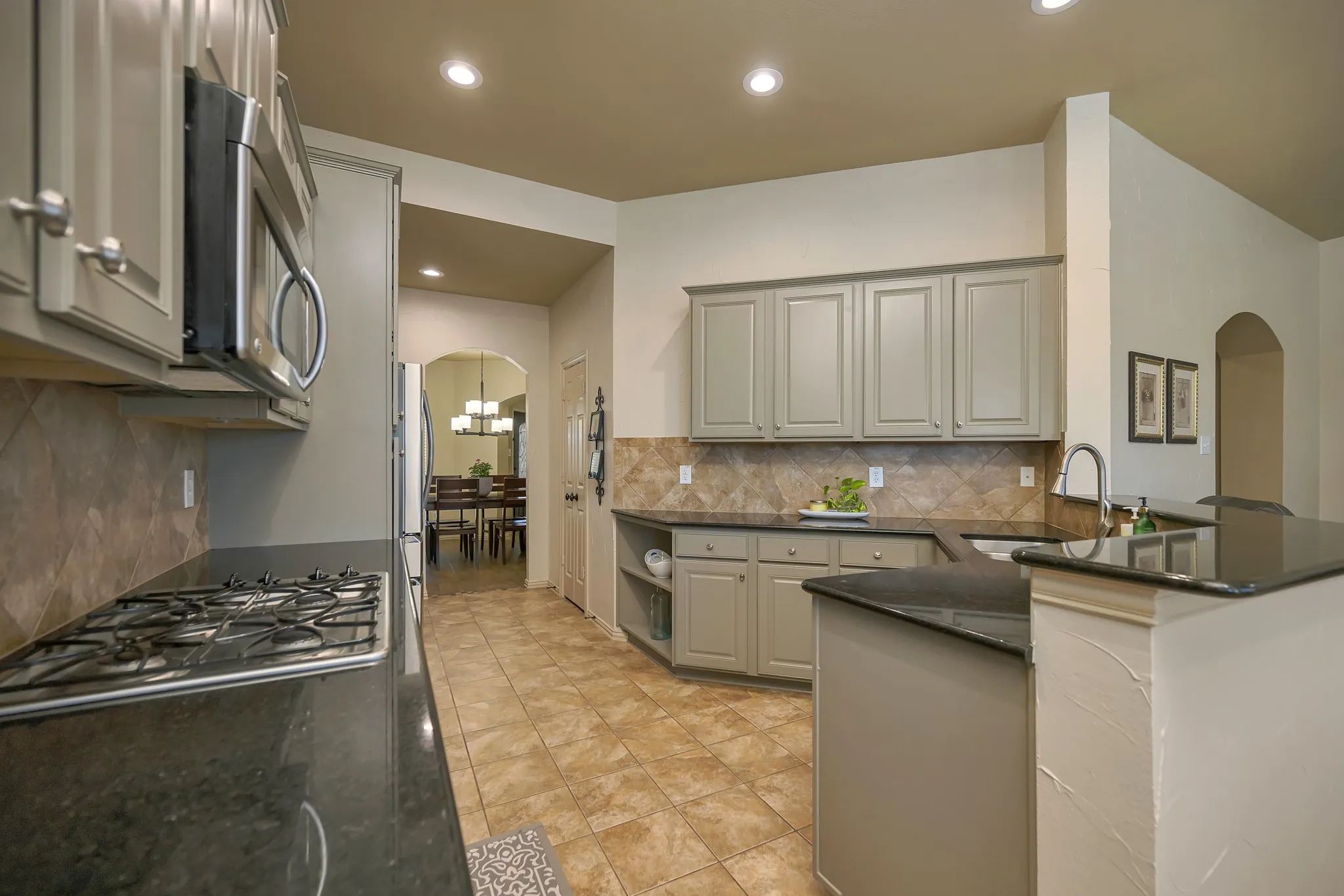 Single Family Residence For Sale in Tarrant County , 12745 Welsh Walk, Fort Worth, Texas 76244, 4 Bedroom, 3 Bathroom, 2 Garage spaces, 2,911 Sqft, built in 2007, mls#21376279, Real Estate Agent in Fort Worth, Homes For Sale in Tarrant county, Homes For Sale in Fort Worth, Realtor in Fort Worth Texas, Real Estate Brokerage Independent Realty Texas, Luminita Cordes Realtor