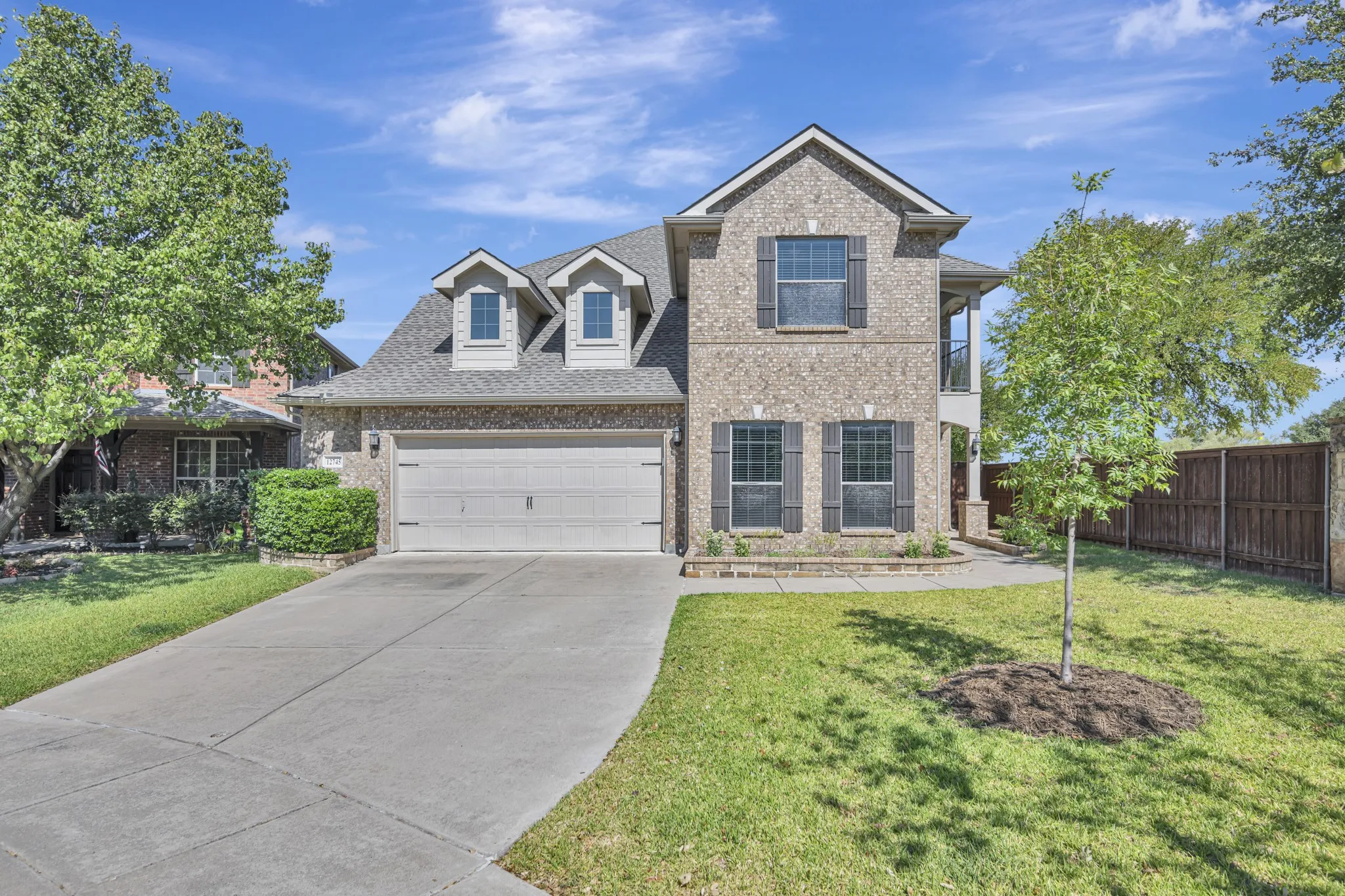 Single Family Residence For Sale in Tarrant County , 12745 Welsh Walk, Fort Worth, Texas 76244, 4 Bedroom, 3 Bathroom, 2 Garage spaces, 2,911 Sqft, built in 2007, mls#21376279, Real Estate Agent in Fort Worth, Homes For Sale in Tarrant county, Homes For Sale in Fort Worth, Realtor in Fort Worth Texas, Real Estate Brokerage Independent Realty Texas, Luminita Cordes Realtor