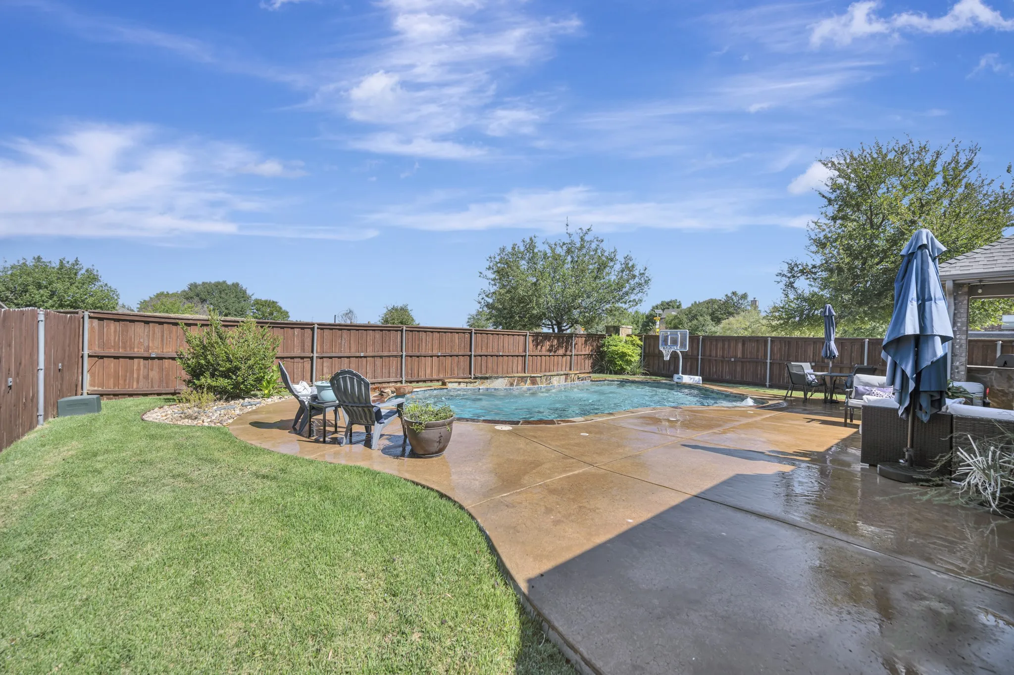 Single Family Residence For Sale in Tarrant County , 12745 Welsh Walk, Fort Worth, Texas 76244, 4 Bedroom, 3 Bathroom, 2 Garage spaces, 2,911 Sqft, built in 2007, mls#21376279, Real Estate Agent in Fort Worth, Homes For Sale in Tarrant county, Homes For Sale in Fort Worth, Realtor in Fort Worth Texas, Real Estate Brokerage Independent Realty Texas, Luminita Cordes Realtor