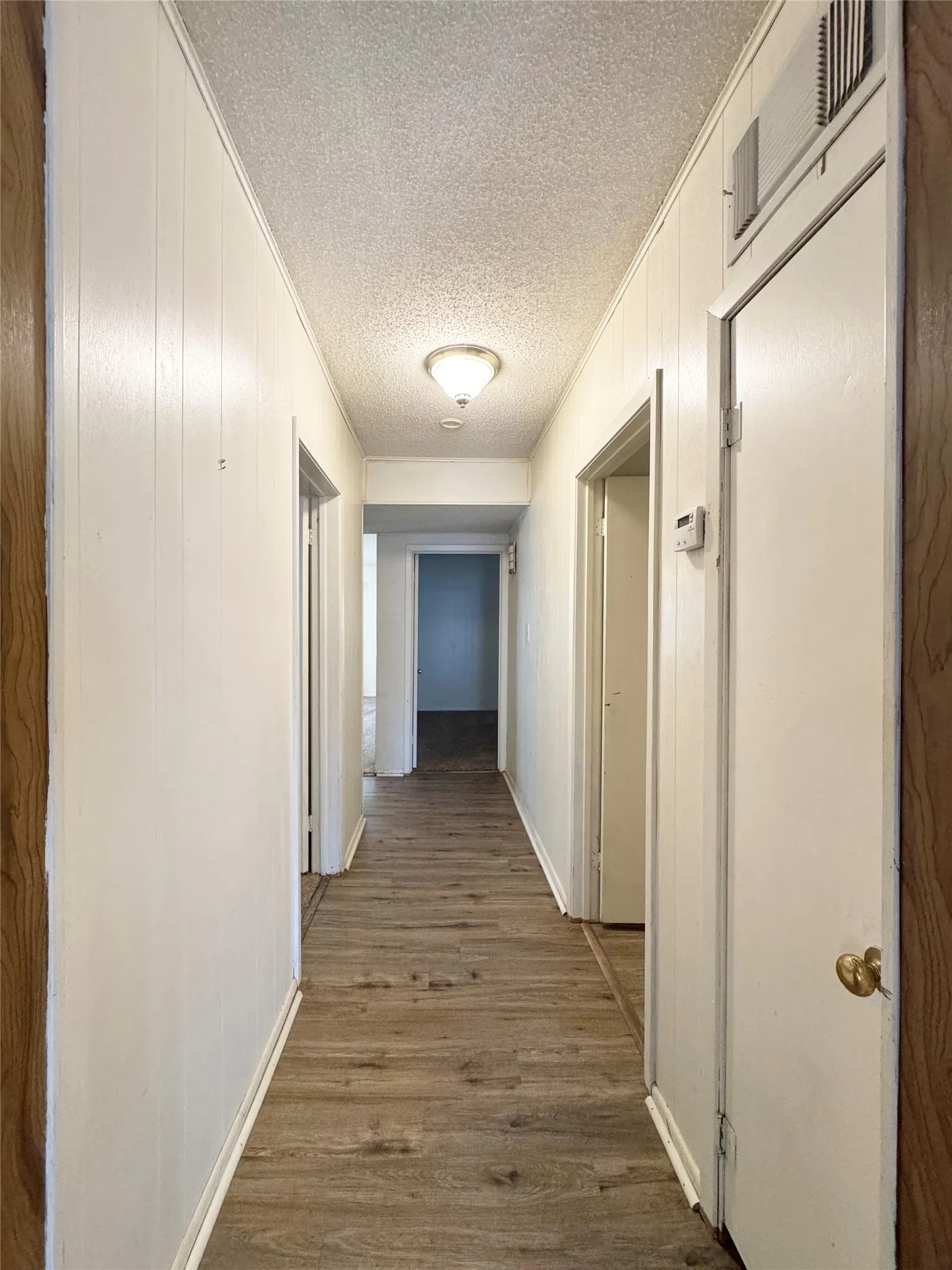 Single Family Residence For Sale in Coleman County , 204 E 9th Street, Coleman, Texas 76834, 2 Bedroom, 1 Bathroom, Garage spaces, 1,285 Sqft, built in 1960, mls#21377249, Real Estate Agent in Coleman, Homes For Sale in Coleman county, Homes For Sale in Coleman, Realtor in Coleman Texas, Real Estate Brokerage Independent Realty Texas, Luminita Cordes Realtor