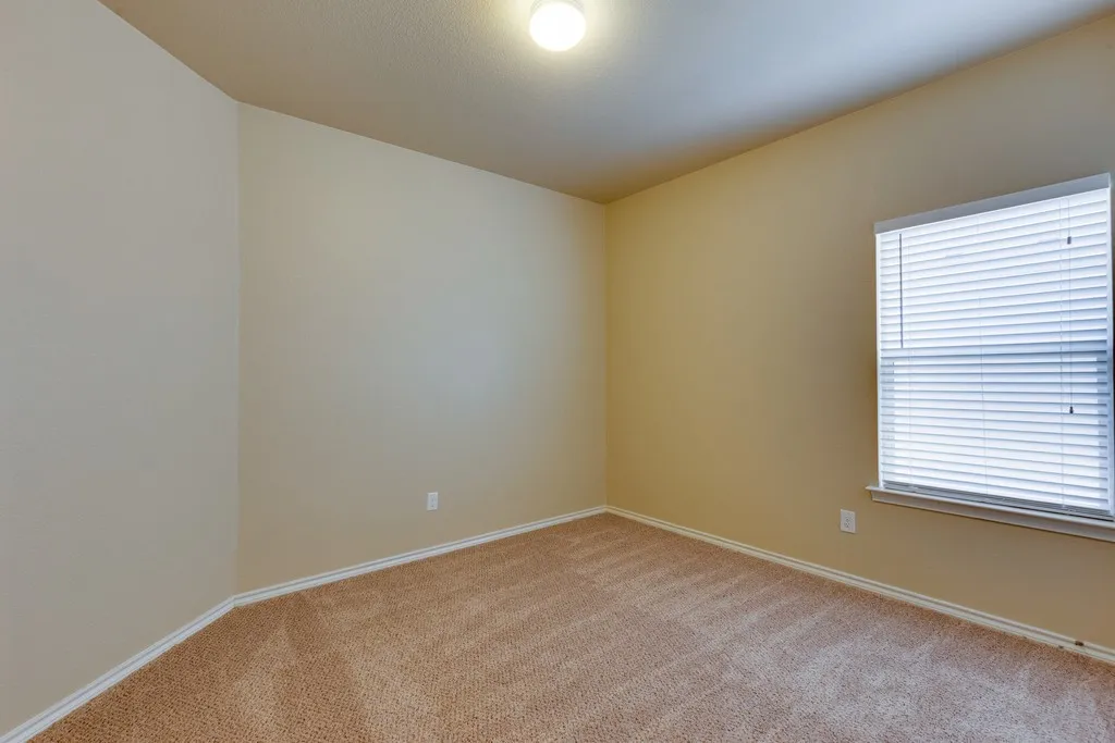Single Family Residence For Rent in Tarrant County , 5041 Holliday Drive, Fort Worth, Texas 76244, 3 Bedroom, 2 Bathroom, 2 Garage spaces, 1,844 Sqft, built in 2009, mls#21377401, Real Estate Agent in Fort Worth, Homes For Rent in Tarrant county, Homes For Rent in Fort Worth, Realtor in Fort Worth Texas, Real Estate Brokerage Independent Realty Texas, Luminita Cordes Realtor