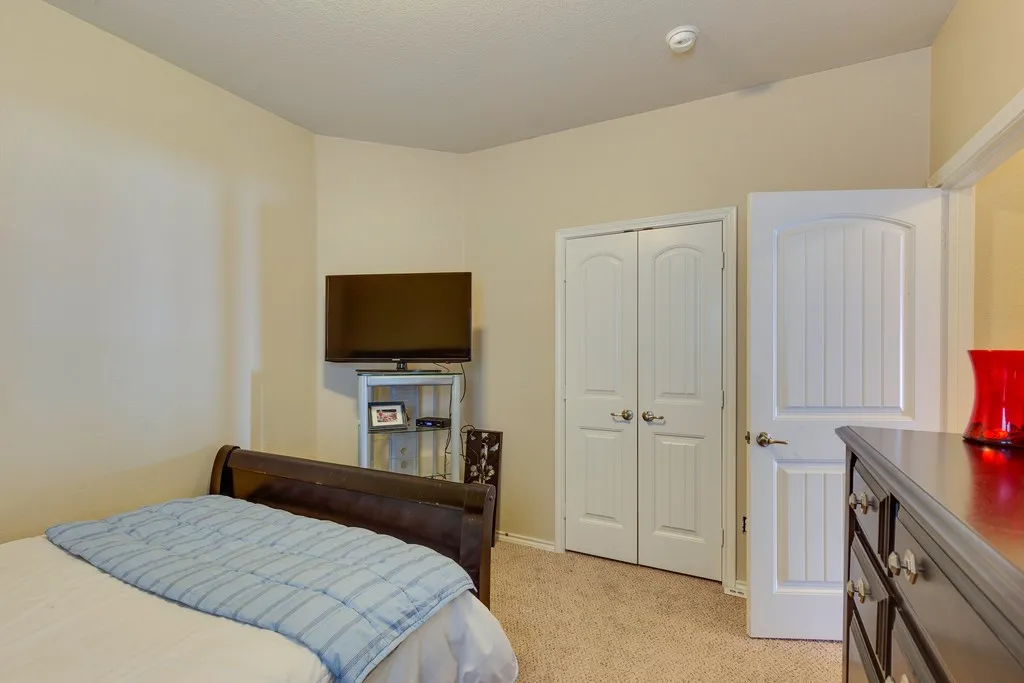 Single Family Residence For Rent in Tarrant County , 5041 Holliday Drive, Fort Worth, Texas 76244, 3 Bedroom, 2 Bathroom, 2 Garage spaces, 1,844 Sqft, built in 2009, mls#21377401, Real Estate Agent in Fort Worth, Homes For Rent in Tarrant county, Homes For Rent in Fort Worth, Realtor in Fort Worth Texas, Real Estate Brokerage Independent Realty Texas, Luminita Cordes Realtor