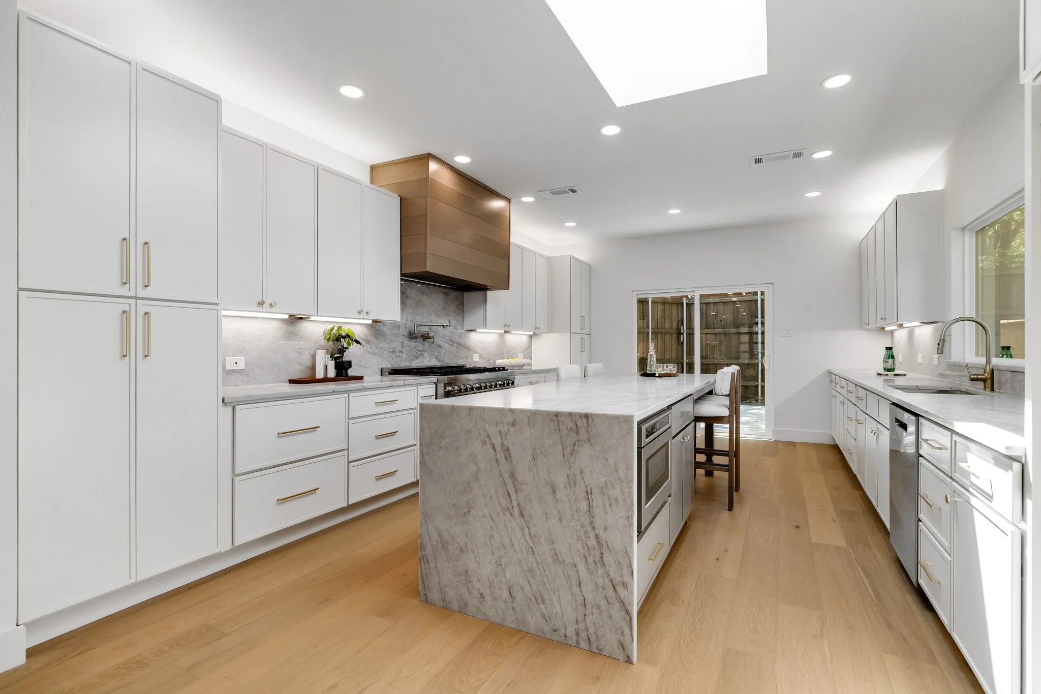 4402 Briargrove-Kitchen