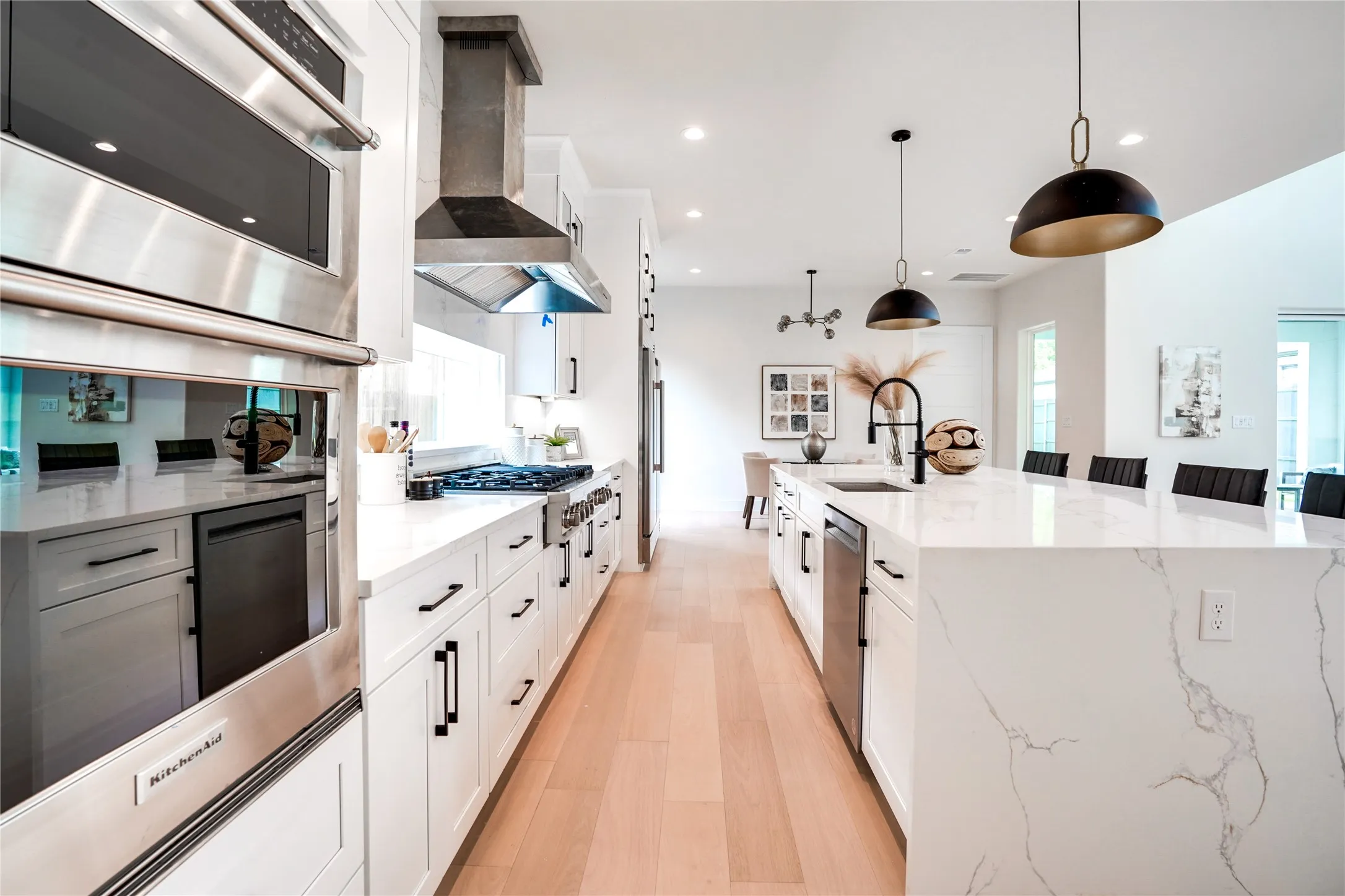 Single Family Residence For Rent in Dallas County , 7614 Linwood Avenue, Dallas, Texas 75209, 4 Bedroom, 5 Bathroom, 2 Garage spaces, 4,470 Sqft, built in 2024, mls#21377418, Real Estate Agent in Dallas, Homes For Rent in Dallas county, Homes For Rent in Dallas, Realtor in Dallas Texas, Real Estate Brokerage Independent Realty Texas, Luminita Cordes Realtor