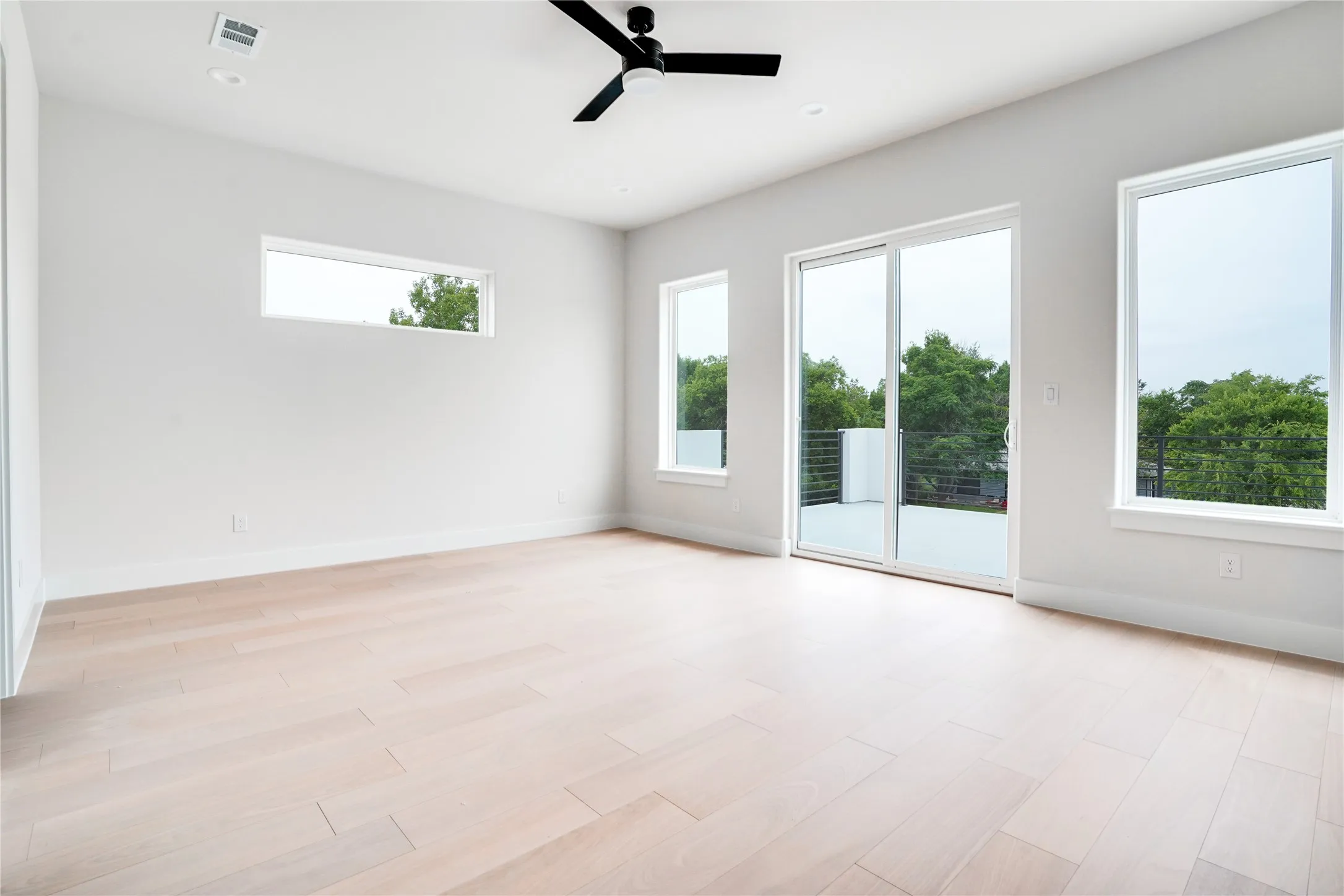 Single Family Residence For Rent in Dallas County , 7614 Linwood Avenue, Dallas, Texas 75209, 4 Bedroom, 5 Bathroom, 2 Garage spaces, 4,470 Sqft, built in 2024, mls#21377418, Real Estate Agent in Dallas, Homes For Rent in Dallas county, Homes For Rent in Dallas, Realtor in Dallas Texas, Real Estate Brokerage Independent Realty Texas, Luminita Cordes Realtor