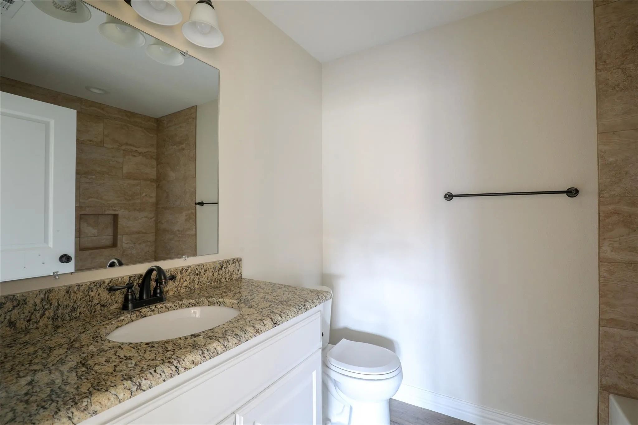 Single Family Residence For Rent in Grayson County , 901 N Barrett Avenue, Denison, Texas 75020, 3 Bedroom, 2 Bathroom, Garage spaces, 1,252 Sqft, built in 2020, mls#21377421, Real Estate Agent in Denison, Homes For Rent in Grayson county, Homes For Rent in Denison, Realtor in Denison Texas, Real Estate Brokerage Independent Realty Texas, Luminita Cordes Realtor