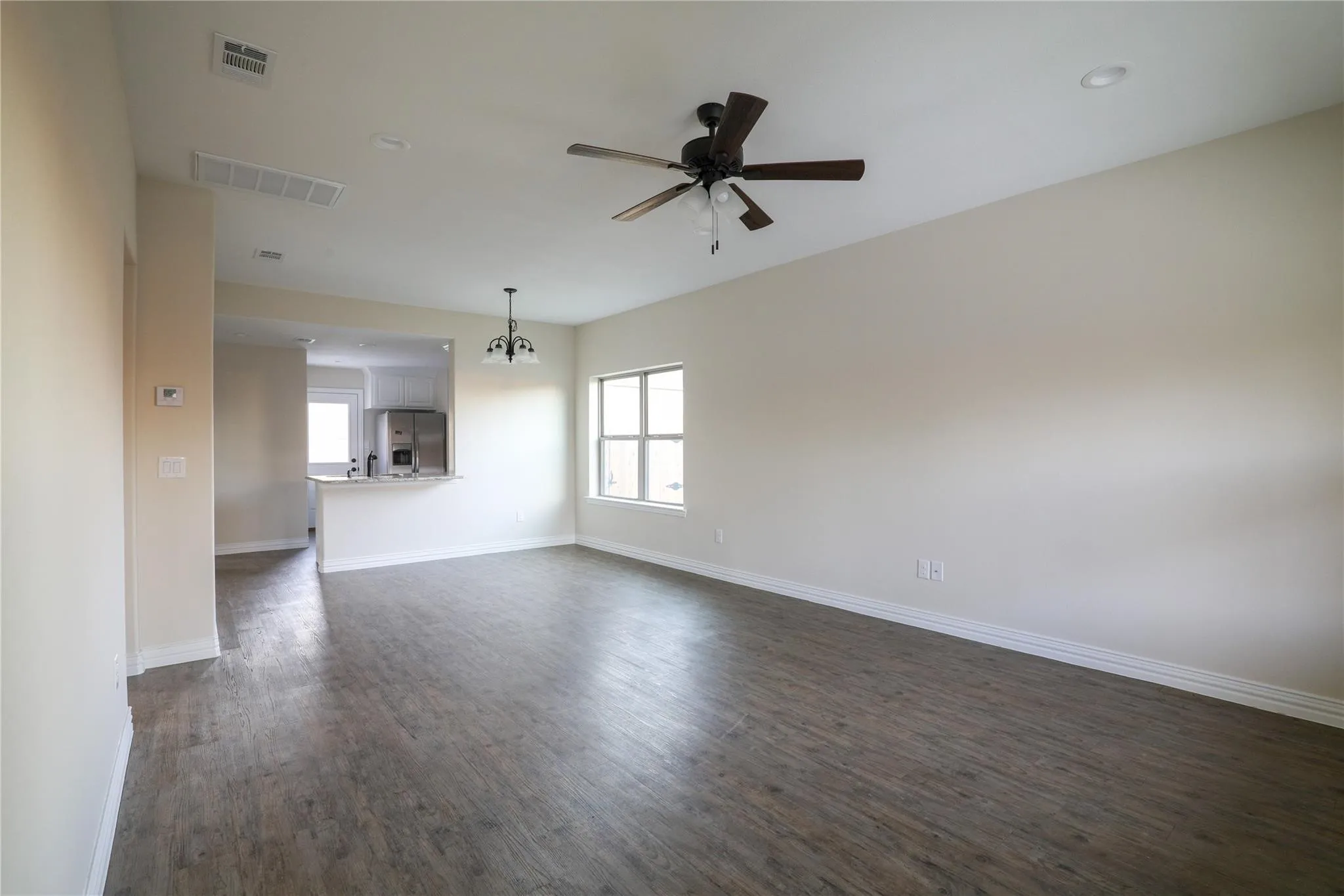 Single Family Residence For Rent in Grayson County , 901 N Barrett Avenue, Denison, Texas 75020, 3 Bedroom, 2 Bathroom, Garage spaces, 1,252 Sqft, built in 2020, mls#21377421, Real Estate Agent in Denison, Homes For Rent in Grayson county, Homes For Rent in Denison, Realtor in Denison Texas, Real Estate Brokerage Independent Realty Texas, Luminita Cordes Realtor