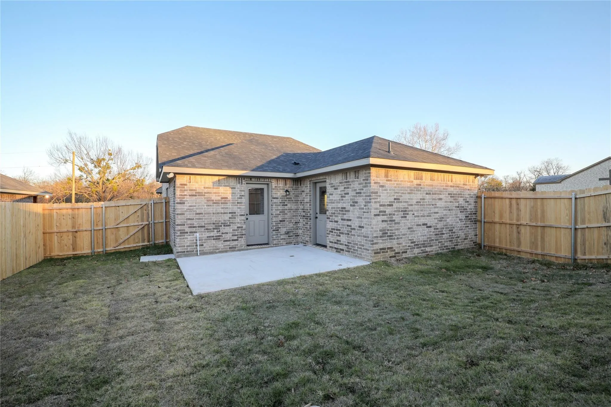 Single Family Residence For Rent in Grayson County , 901 N Barrett Avenue, Denison, Texas 75020, 3 Bedroom, 2 Bathroom, Garage spaces, 1,252 Sqft, built in 2020, mls#21377421, Real Estate Agent in Denison, Homes For Rent in Grayson county, Homes For Rent in Denison, Realtor in Denison Texas, Real Estate Brokerage Independent Realty Texas, Luminita Cordes Realtor