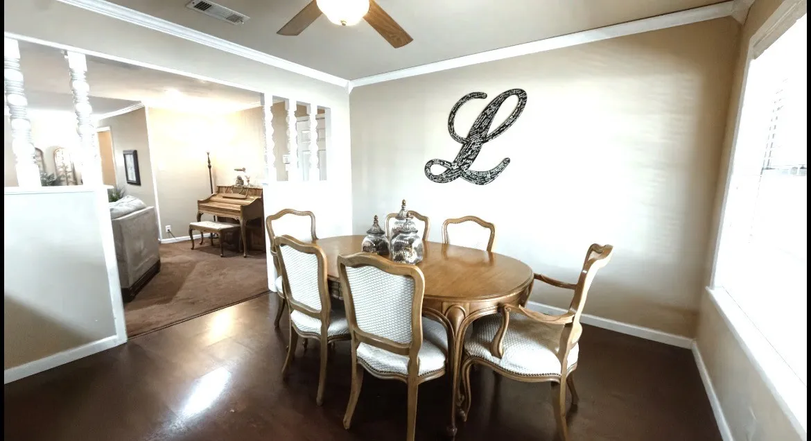 Single Family Residence For Sale in Navarro County , 613 N Overlook Drive, Kerens, Texas 75144, 4 Bedroom, 4 Bathroom, 2 Garage spaces, 2,902 Sqft, built in 1970, mls#21377402, Real Estate Agent in Kerens, Homes For Sale in Navarro county, Homes For Sale in Kerens, Realtor in Kerens Texas, Real Estate Brokerage Independent Realty Texas, Luminita Cordes Realtor