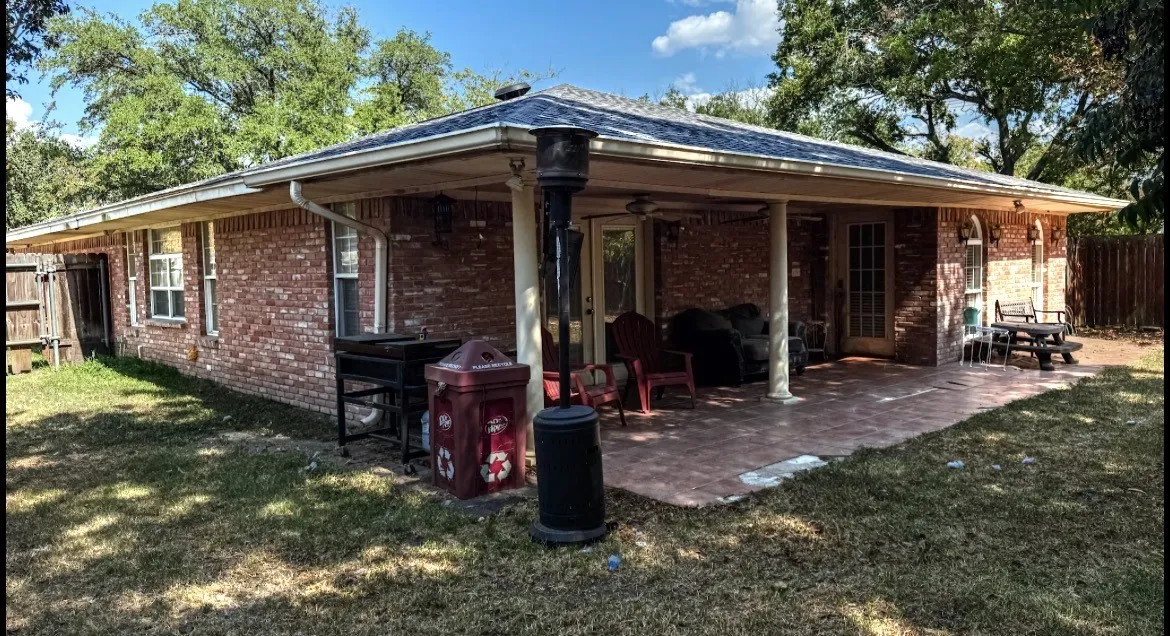 Single Family Residence For Sale in Navarro County , 613 N Overlook Drive, Kerens, Texas 75144, 4 Bedroom, 4 Bathroom, 2 Garage spaces, 2,902 Sqft, built in 1970, mls#21377402, Real Estate Agent in Kerens, Homes For Sale in Navarro county, Homes For Sale in Kerens, Realtor in Kerens Texas, Real Estate Brokerage Independent Realty Texas, Luminita Cordes Realtor
