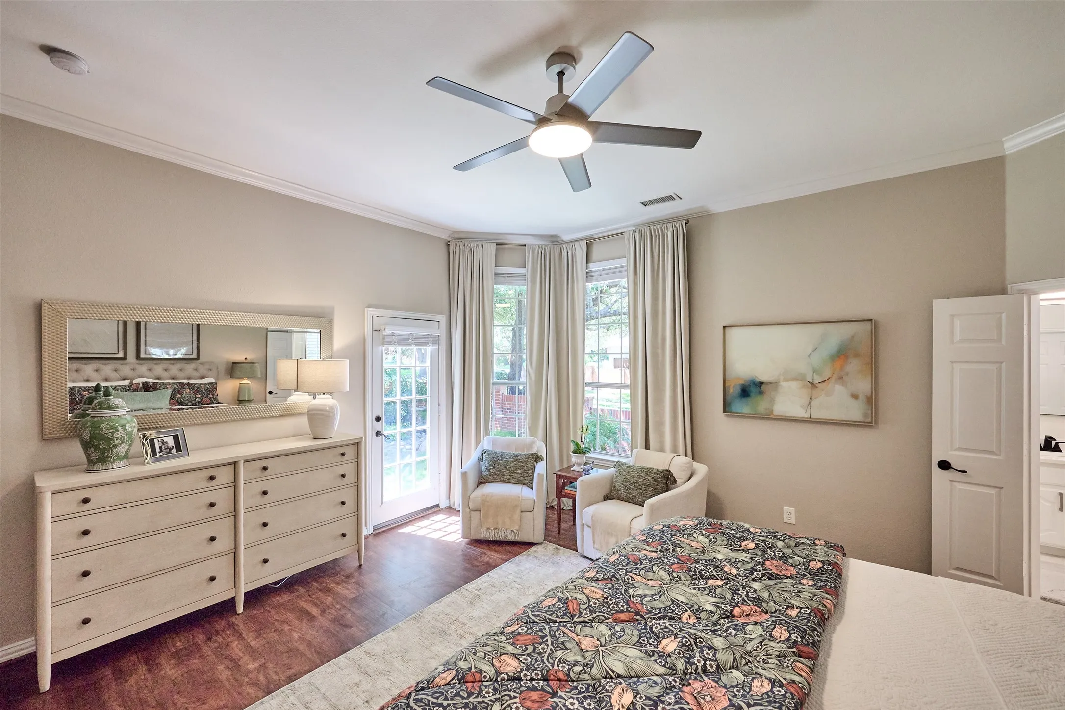 Single Family Residence For Sale in Denton County , 6637 Oakmont Court, Plano, Texas 75093, 4 Bedroom, 4 Bathroom, 2 Garage spaces, 2,736 Sqft, built in 1992, mls#21376824, Real Estate Agent in Plano, Homes For Sale in Denton county, Homes For Sale in Plano, Realtor in Plano Texas, Real Estate Brokerage Independent Realty Texas, Luminita Cordes Realtor