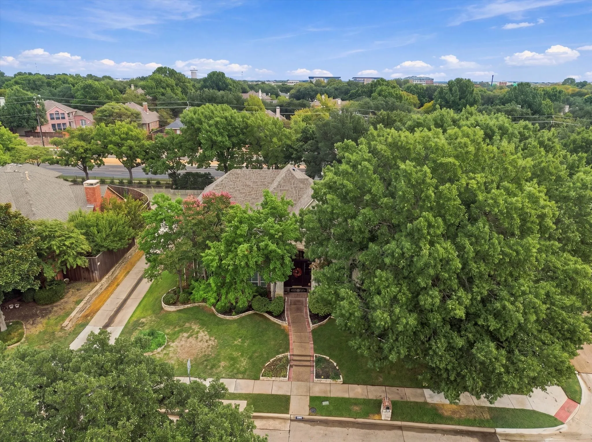 Single Family Residence For Sale in Collin County , 5900 Lennox Hill Drive, Plano, Texas 75093, 4 Bedroom, 4 Bathroom, 3 Garage spaces, 3,707 Sqft, built in 1996, mls#21338724, Real Estate Agent in Plano, Homes For Sale in Collin county, Homes For Sale in Plano, Realtor in Plano Texas, Real Estate Brokerage Independent Realty Texas, Luminita Cordes Realtor