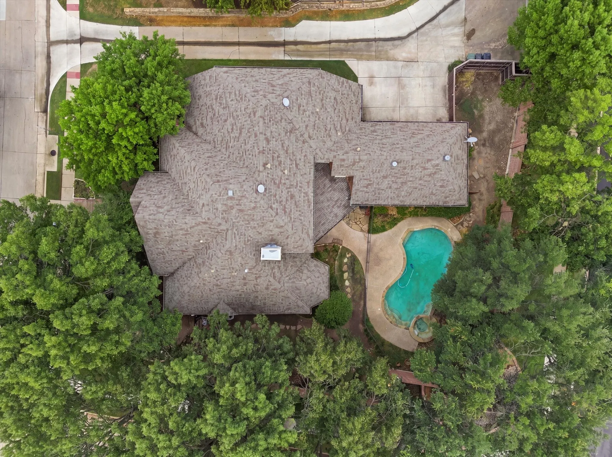 Single Family Residence For Sale in Collin County , 5900 Lennox Hill Drive, Plano, Texas 75093, 4 Bedroom, 4 Bathroom, 3 Garage spaces, 3,707 Sqft, built in 1996, mls#21338724, Real Estate Agent in Plano, Homes For Sale in Collin county, Homes For Sale in Plano, Realtor in Plano Texas, Real Estate Brokerage Independent Realty Texas, Luminita Cordes Realtor