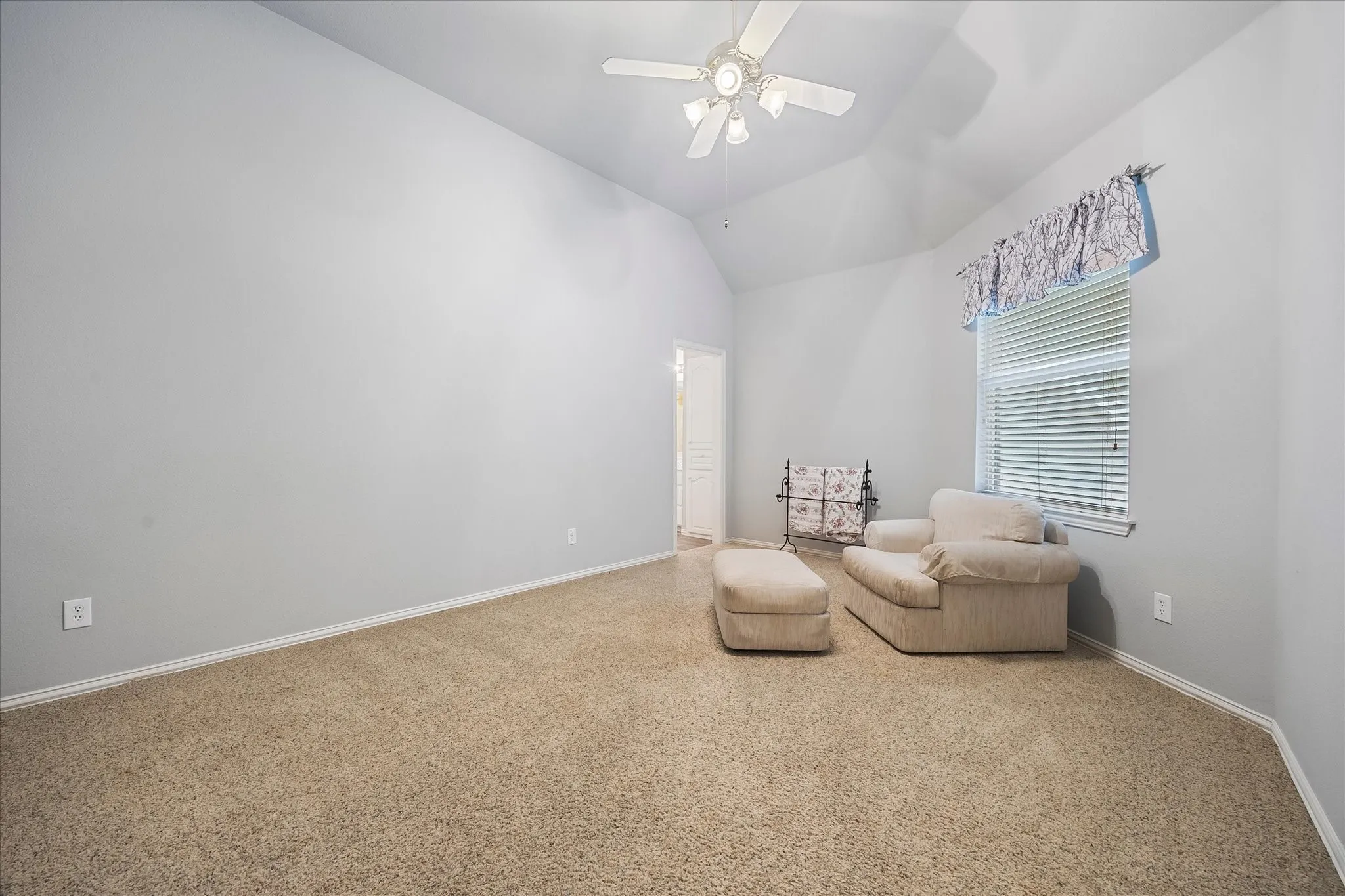 Single Family Residence For Sale in Collin County , 5900 Lennox Hill Drive, Plano, Texas 75093, 4 Bedroom, 4 Bathroom, 3 Garage spaces, 3,707 Sqft, built in 1996, mls#21338724, Real Estate Agent in Plano, Homes For Sale in Collin county, Homes For Sale in Plano, Realtor in Plano Texas, Real Estate Brokerage Independent Realty Texas, Luminita Cordes Realtor