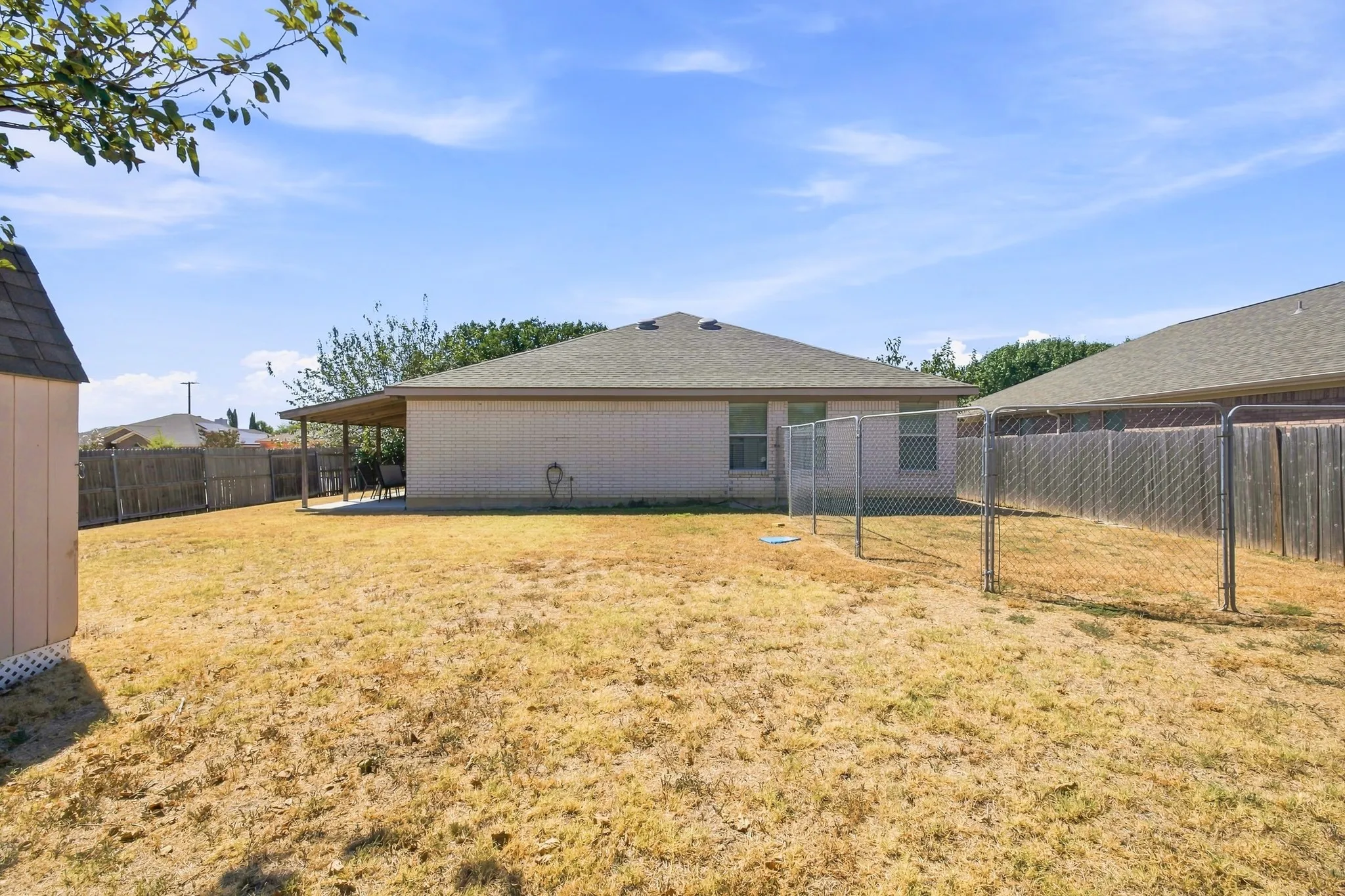 Single Family Residence For Sale in Tarrant County , 1300 Meadowbrook Lane, Crowley, Texas 76036, 3 Bedroom, 2 Bathroom, 2 Garage spaces, 1,532 Sqft, built in 2003, mls#21373782, Real Estate Agent in Crowley, Homes For Sale in Tarrant county, Homes For Sale in Crowley, Realtor in Crowley Texas, Real Estate Brokerage Independent Realty Texas, Luminita Cordes Realtor