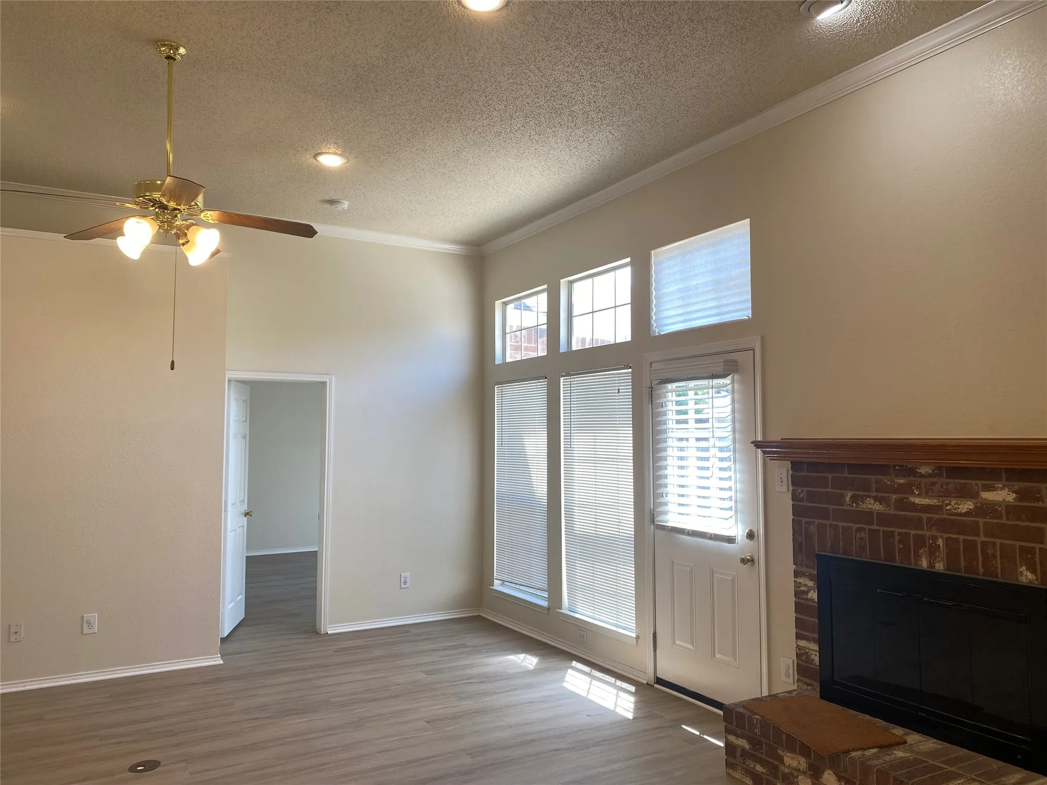 Single Family Residence For Rent in Collin County , 2917 Cheverny Drive, Mc Kinney, Texas 75070, 3 Bedroom, 2 Bathroom, 2 Garage spaces, 1,753 Sqft, built in 1994, mls#21377436, Real Estate Agent in Mc Kinney, Homes For Rent in Collin county, Homes For Rent in Mc Kinney, Realtor in Mc Kinney Texas, Real Estate Brokerage Independent Realty Texas, Luminita Cordes Realtor