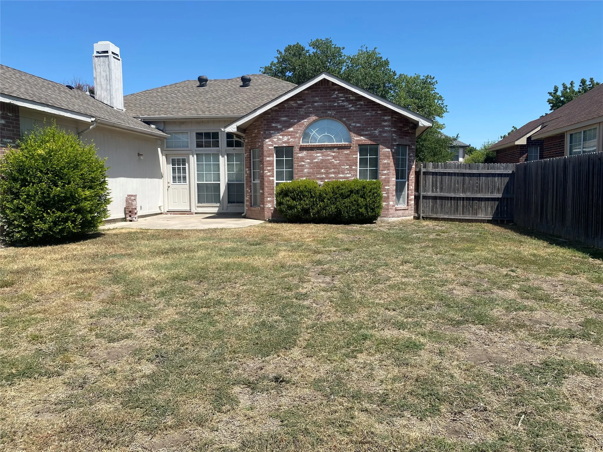 Single Family Residence For Rent in Collin County , 2917 Cheverny Drive, Mc Kinney, Texas 75070, 3 Bedroom, 2 Bathroom, 2 Garage spaces, 1,753 Sqft, built in 1994, mls#21377436, Real Estate Agent in Mc Kinney, Homes For Rent in Collin county, Homes For Rent in Mc Kinney, Realtor in Mc Kinney Texas, Real Estate Brokerage Independent Realty Texas, Luminita Cordes Realtor