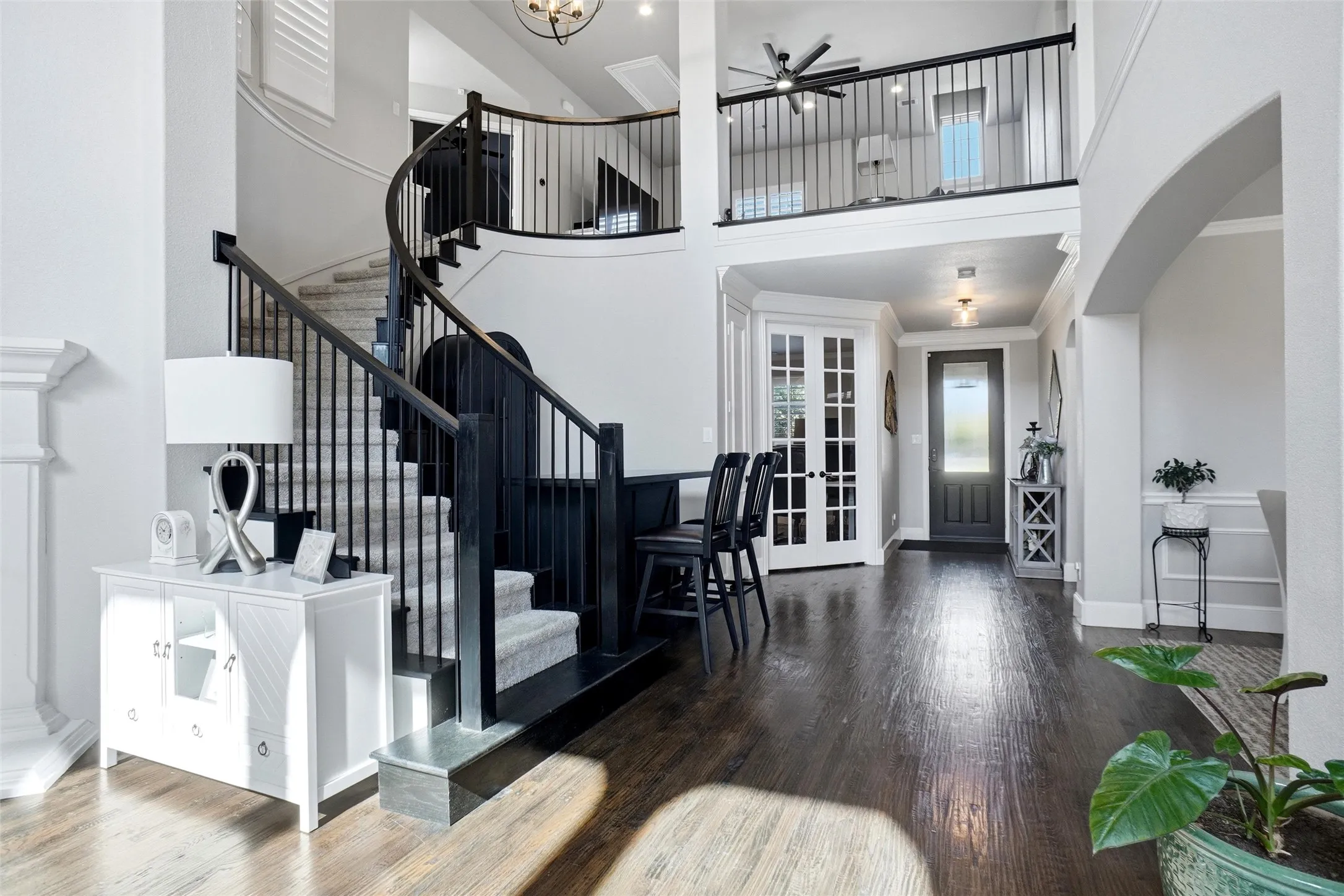 Single Family Residence For Sale in Tarrant County , 1913 Yosemite Lane, Keller, Texas 76248, 5 Bedroom, 4 Bathroom, 3 Garage spaces, 4,040 Sqft, built in 2012, mls#21377398, Real Estate Agent in Keller, Homes For Sale in Tarrant county, Homes For Sale in Keller, Realtor in Keller Texas, Real Estate Brokerage Independent Realty Texas, Luminita Cordes Realtor