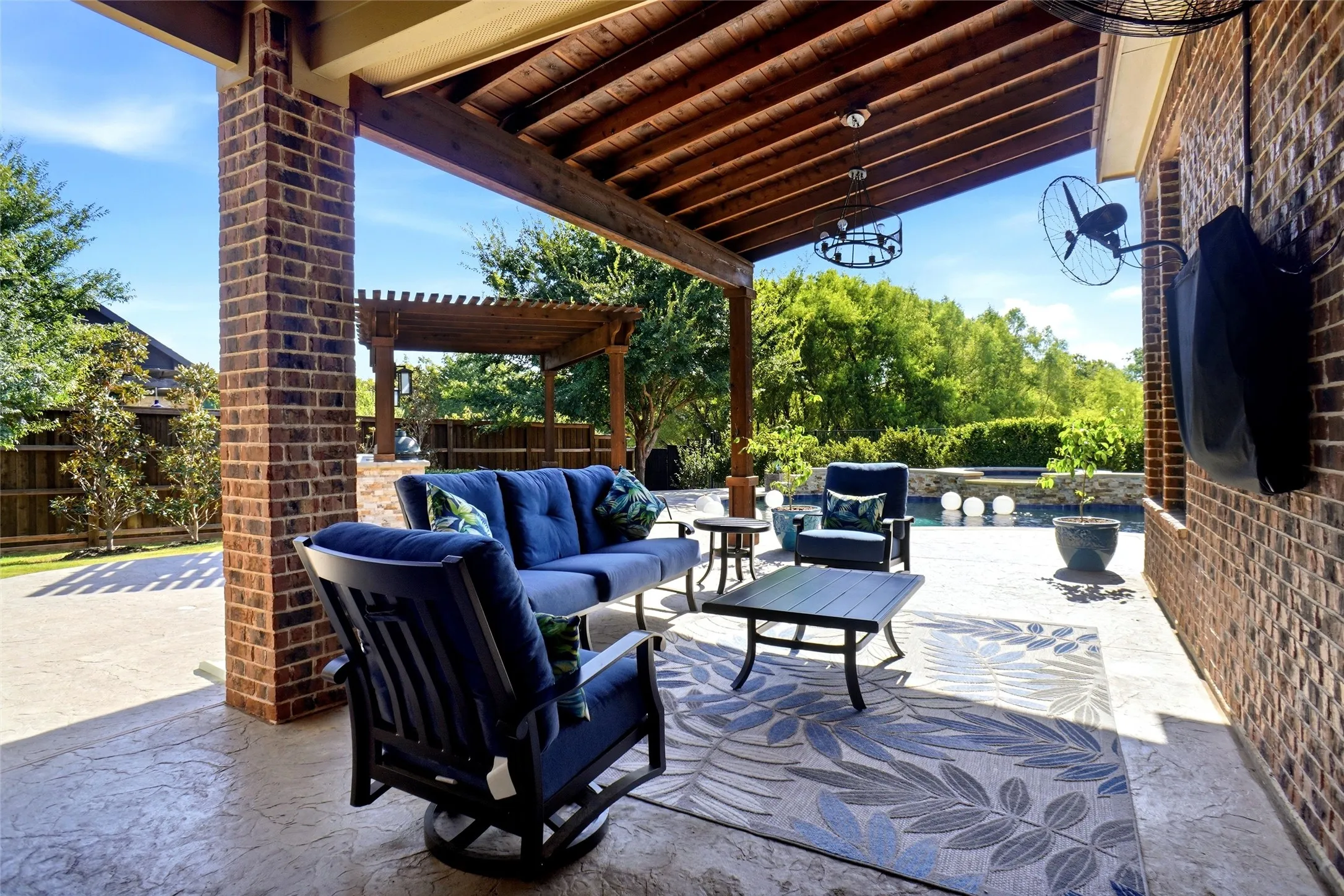 Single Family Residence For Sale in Tarrant County , 1913 Yosemite Lane, Keller, Texas 76248, 5 Bedroom, 4 Bathroom, 3 Garage spaces, 4,040 Sqft, built in 2012, mls#21377398, Real Estate Agent in Keller, Homes For Sale in Tarrant county, Homes For Sale in Keller, Realtor in Keller Texas, Real Estate Brokerage Independent Realty Texas, Luminita Cordes Realtor