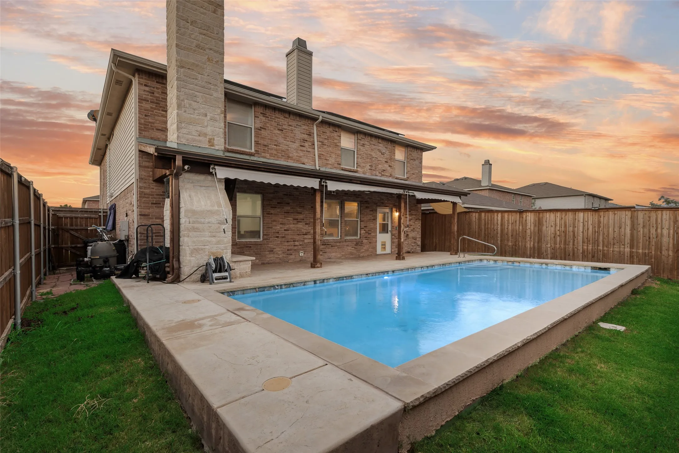 Single Family Residence For Sale in Denton County , 1620 Rialto Way, Fort Worth, Texas 76247, 5 Bedroom, 3 Bathroom, 2 Garage spaces, 3,574 Sqft, built in 2005, mls#21377101, Real Estate Agent in Fort Worth, Homes For Sale in Denton county, Homes For Sale in Fort Worth, Realtor in Fort Worth Texas, Real Estate Brokerage Independent Realty Texas, Luminita Cordes Realtor