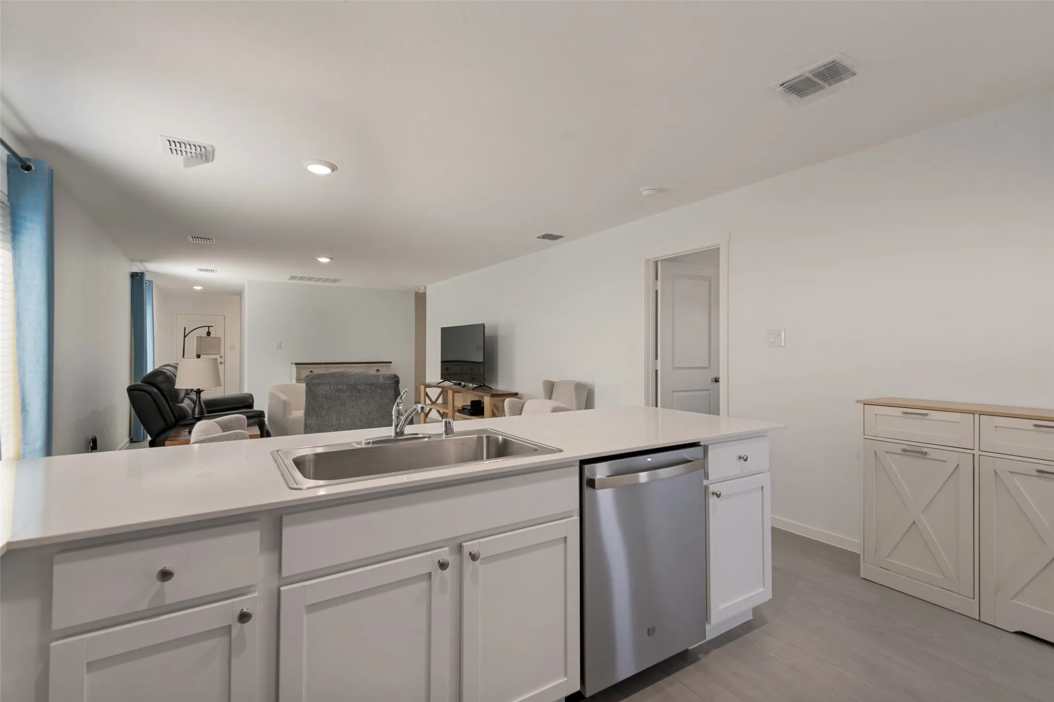 Single Family Residence For Sale in Kaufman County , 1352 Wedgeleaf Lane, Forney, Texas 75126, 3 Bedroom, 2 Bathroom, 2 Garage spaces, 1,440 Sqft, built in 2025, mls#21375022, Real Estate Agent in Forney, Homes For Sale in Kaufman county, Homes For Sale in Forney, Realtor in Forney Texas, Real Estate Brokerage Independent Realty Texas, Luminita Cordes Realtor