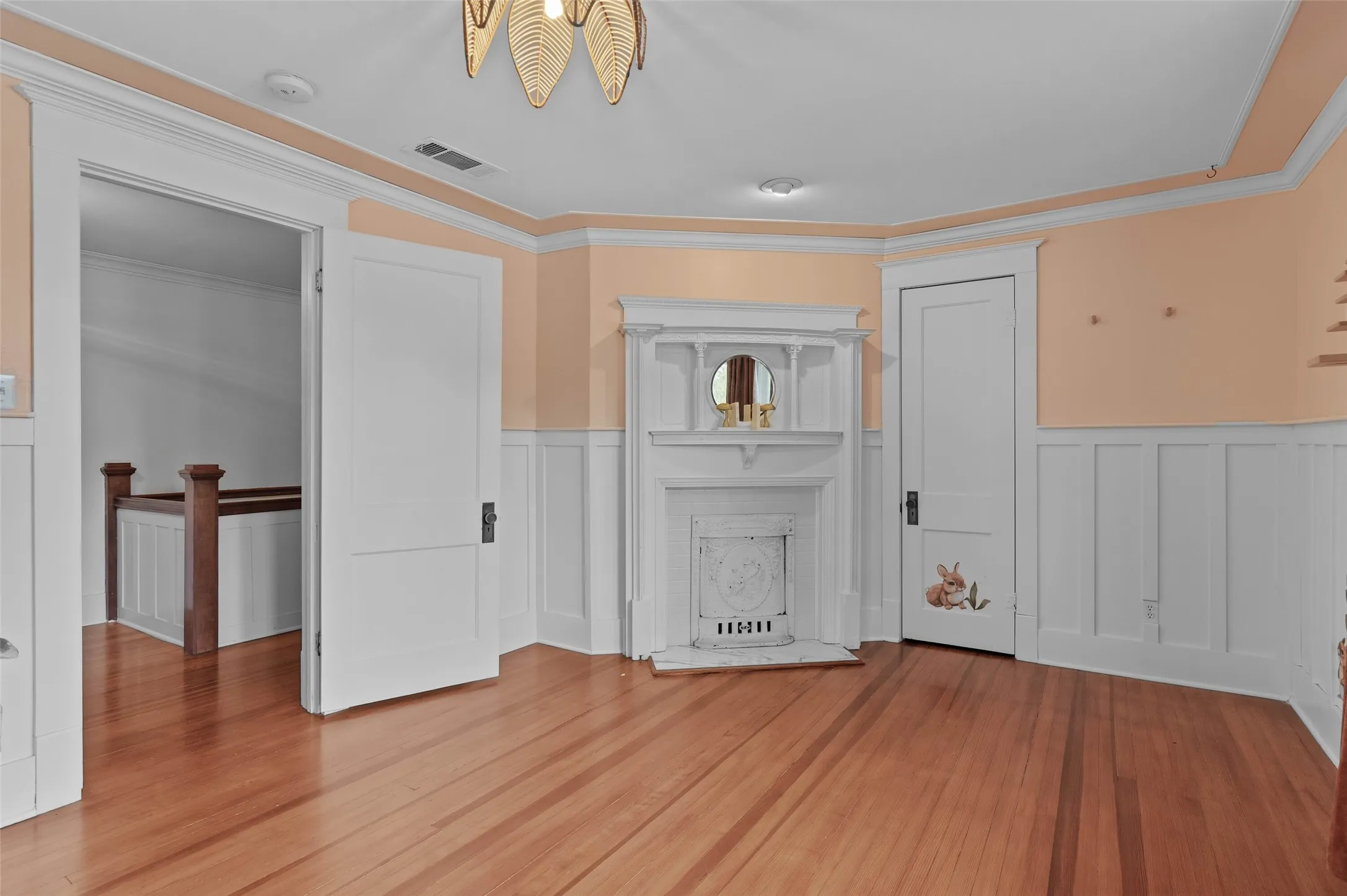 Single Family Residence For Rent in Collin County , 706 S Main Street, Farmersville, Texas 75442, 4 Bedroom, 4 Bathroom, Garage spaces, 4,159 Sqft, built in 1914, mls#21377446, Real Estate Agent in Farmersville, Homes For Rent in Collin county, Homes For Rent in Farmersville, Realtor in Farmersville Texas, Real Estate Brokerage Independent Realty Texas, Luminita Cordes Realtor
