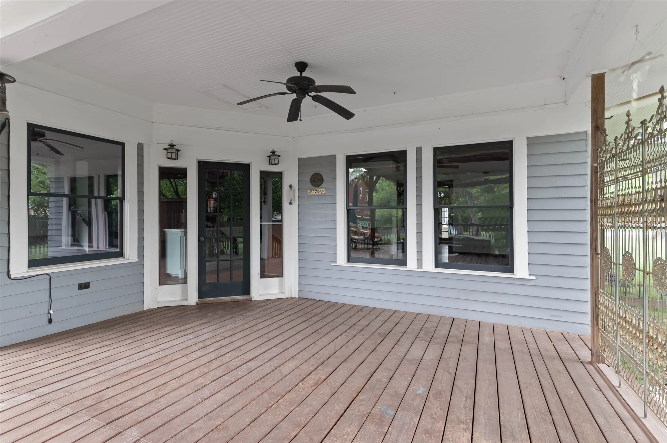 Single Family Residence For Rent in Collin County , 706 S Main Street, Farmersville, Texas 75442, 4 Bedroom, 4 Bathroom, Garage spaces, 4,159 Sqft, built in 1914, mls#21377446, Real Estate Agent in Farmersville, Homes For Rent in Collin county, Homes For Rent in Farmersville, Realtor in Farmersville Texas, Real Estate Brokerage Independent Realty Texas, Luminita Cordes Realtor