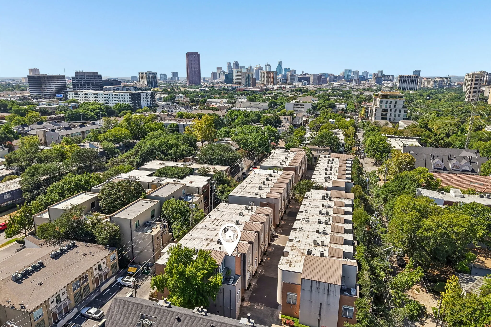 Condominium For Sale in Dallas County , 4310 Buena Vista Street 17, Dallas, Texas 75205, 3 Bedroom, 4 Bathroom, 2 Garage spaces, 2,481 Sqft, built in 2000, mls#21369330, Real Estate Agent in Dallas, Homes For Sale in Dallas county, Homes For Sale in Dallas, Realtor in Dallas Texas, Real Estate Brokerage Independent Realty Texas, Luminita Cordes Realtor