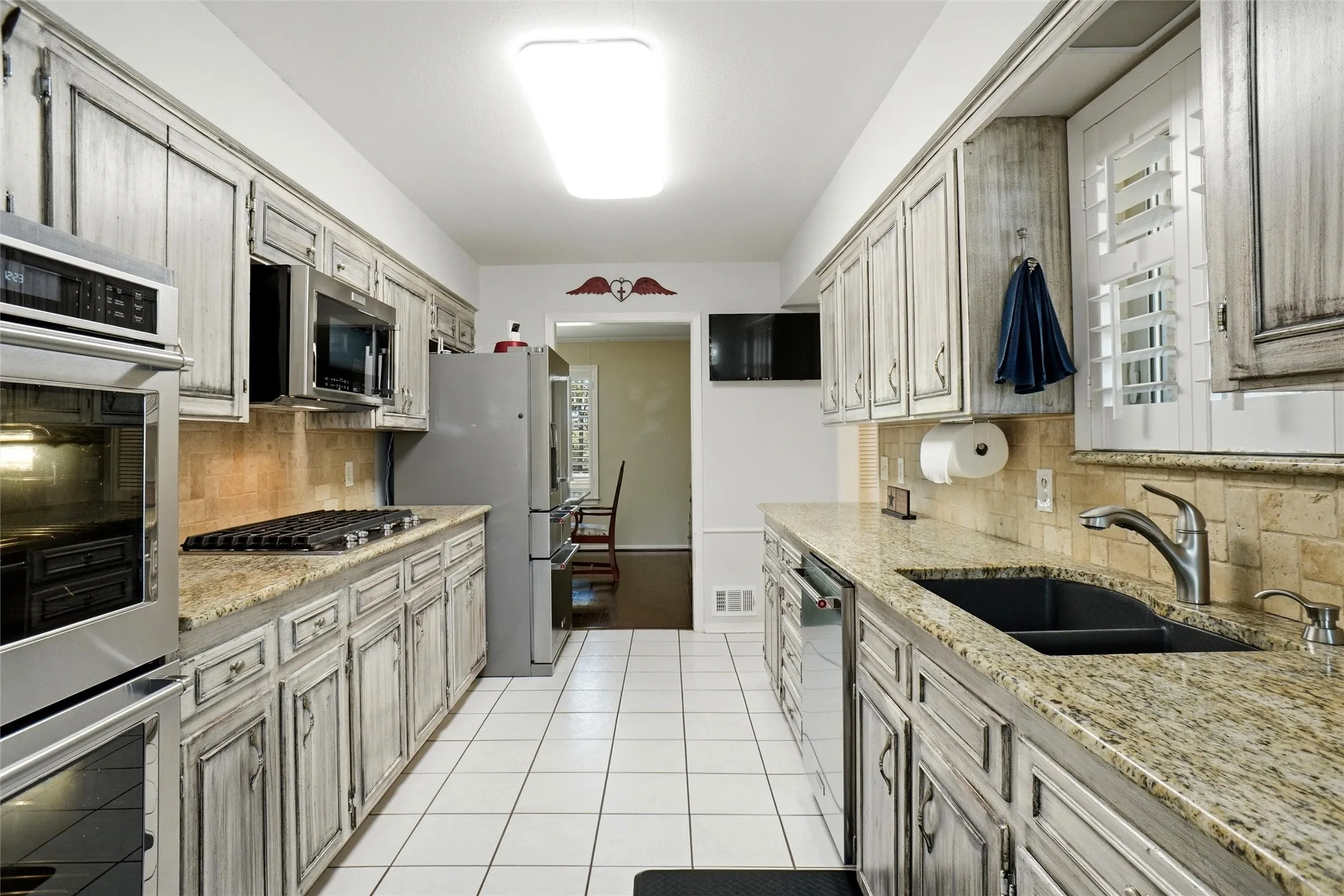 Single Family Residence For Sale in Dallas County , 116 N Paschall Road, Sunnyvale, Texas 75182, 3 Bedroom, 2 Bathroom, 2 Garage spaces, 2,627 Sqft, built in 1968, mls#21368308, Real Estate Agent in Sunnyvale, Homes For Sale in Dallas county, Homes For Sale in Sunnyvale, Realtor in Sunnyvale Texas, Real Estate Brokerage Independent Realty Texas, Luminita Cordes Realtor