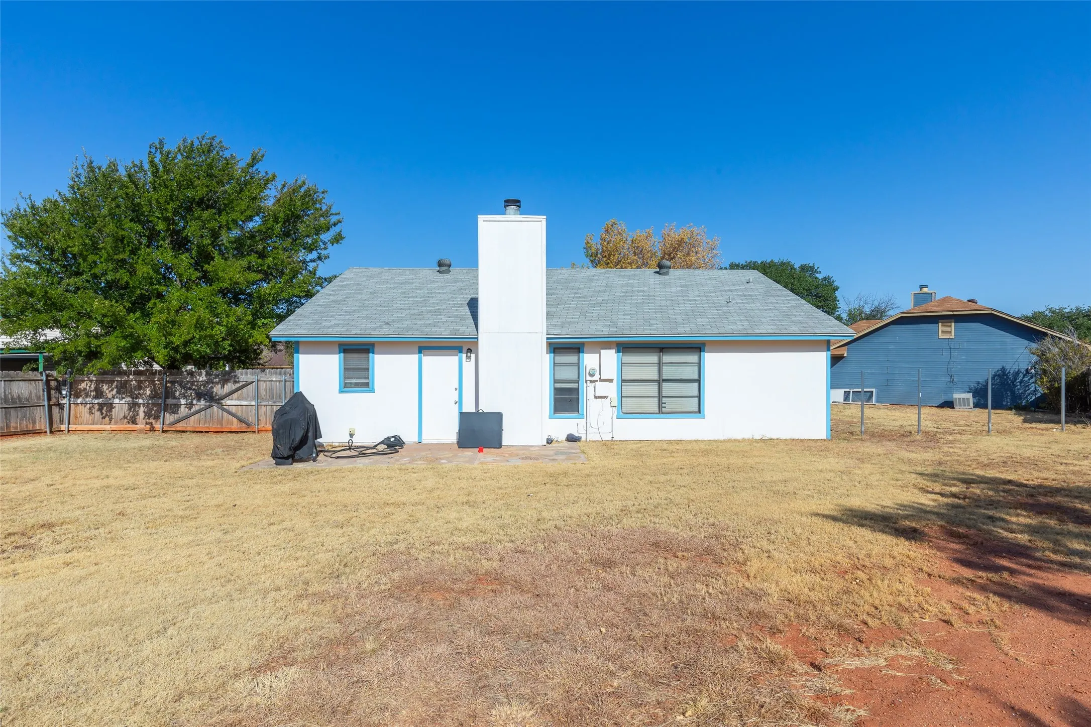Single Family Residence For Sale in Taylor County , 3801 Kellye Court, Abilene, Texas 79606, 3 Bedroom, 2 Bathroom, 1 Garage spaces, 1,075 Sqft, built in 1983, mls#21377098, Real Estate Agent in Abilene, Homes For Sale in Taylor county, Homes For Sale in Abilene, Realtor in Abilene Texas, Real Estate Brokerage Independent Realty Texas, Luminita Cordes Realtor