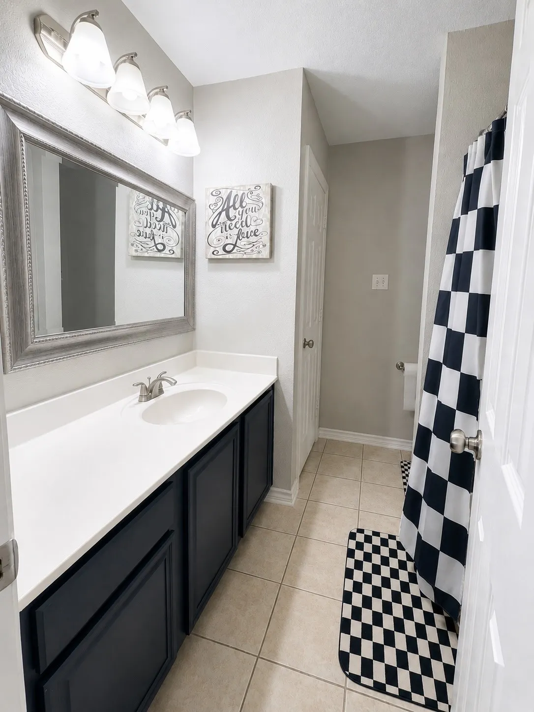 Single Family Residence For Sale in Tarrant County , 729 Stribling Circle, Azle, Texas 76020, 3 Bedroom, 2 Bathroom, 2 Garage spaces, 1,330 Sqft, built in 2005, mls#21376463, Real Estate Agent in Azle, Homes For Sale in Tarrant county, Homes For Sale in Azle, Realtor in Azle Texas, Real Estate Brokerage Independent Realty Texas, Luminita Cordes Realtor