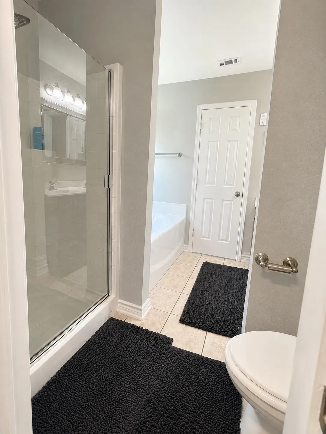 Single Family Residence For Sale in Tarrant County , 729 Stribling Circle, Azle, Texas 76020, 3 Bedroom, 2 Bathroom, 2 Garage spaces, 1,330 Sqft, built in 2005, mls#21376463, Real Estate Agent in Azle, Homes For Sale in Tarrant county, Homes For Sale in Azle, Realtor in Azle Texas, Real Estate Brokerage Independent Realty Texas, Luminita Cordes Realtor