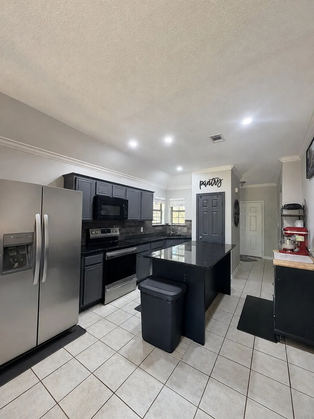 Single Family Residence For Sale in Tarrant County , 729 Stribling Circle, Azle, Texas 76020, 3 Bedroom, 2 Bathroom, 2 Garage spaces, 1,330 Sqft, built in 2005, mls#21376463, Real Estate Agent in Azle, Homes For Sale in Tarrant county, Homes For Sale in Azle, Realtor in Azle Texas, Real Estate Brokerage Independent Realty Texas, Luminita Cordes Realtor