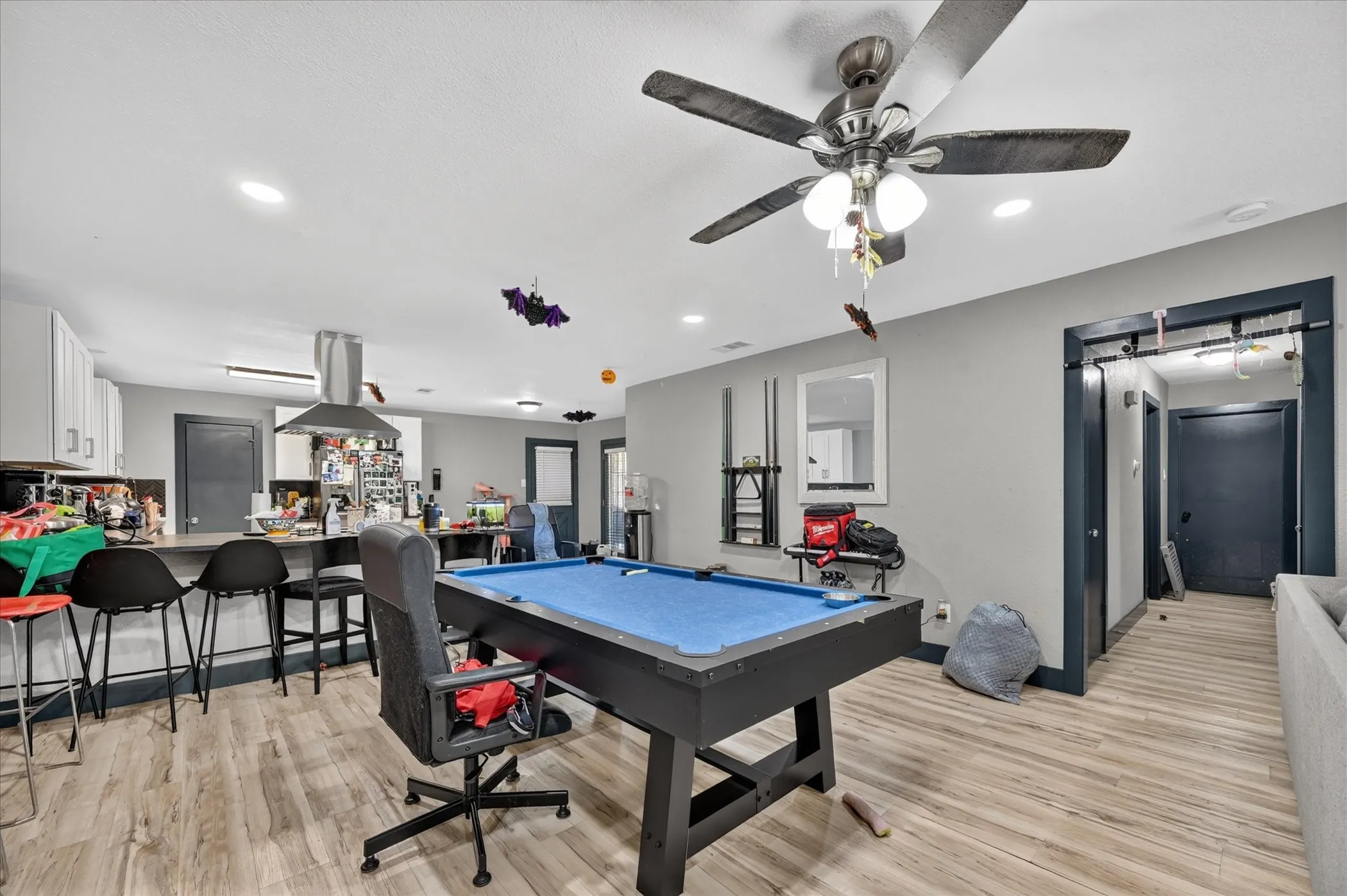 Single Family Residence For Sale in Dallas County , 822 Cambridge Place, Grand Prairie, Texas 75051, 3 Bedroom, 2 Bathroom, 2 Garage spaces, 1,820 Sqft, built in 1969, mls#21377191, Real Estate Agent in Grand Prairie, Homes For Sale in Dallas county, Homes For Sale in Grand Prairie, Realtor in Grand Prairie Texas, Real Estate Brokerage Independent Realty Texas, Luminita Cordes Realtor