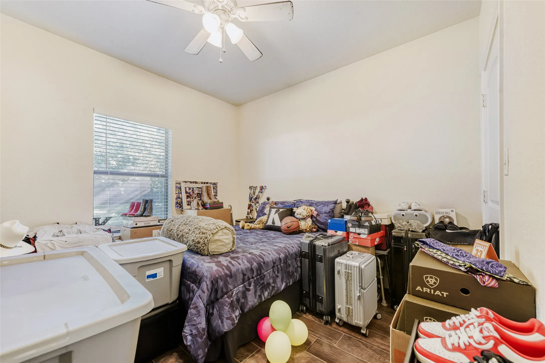 Single Family Residence For Sale in Tarrant County , 6525 Greenway Road, Fort Worth, Texas 76116, 6 Bedroom, 4 Bathroom, 2 Garage spaces, 2,606 Sqft, built in 2009, mls#21374083, Real Estate Agent in Fort Worth, Homes For Sale in Tarrant county, Homes For Sale in Fort Worth, Realtor in Fort Worth Texas, Real Estate Brokerage Independent Realty Texas, Luminita Cordes Realtor