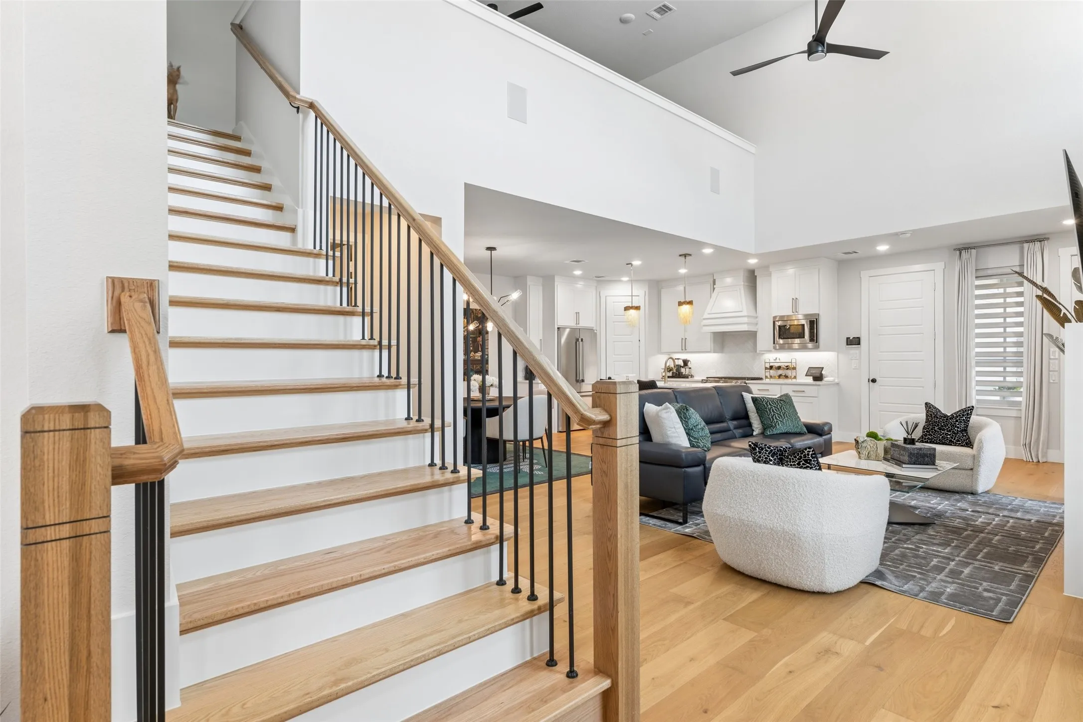 Single Family Residence For Sale in Denton County , 13603 Dalewood Mews, Frisco, Texas 75033, 3 Bedroom, 3 Bathroom, 2 Garage spaces, 2,442 Sqft, built in 2024, mls#21375490, Real Estate Agent in Frisco, Homes For Sale in Denton county, Homes For Sale in Frisco, Realtor in Frisco Texas, Real Estate Brokerage Independent Realty Texas, Luminita Cordes Realtor