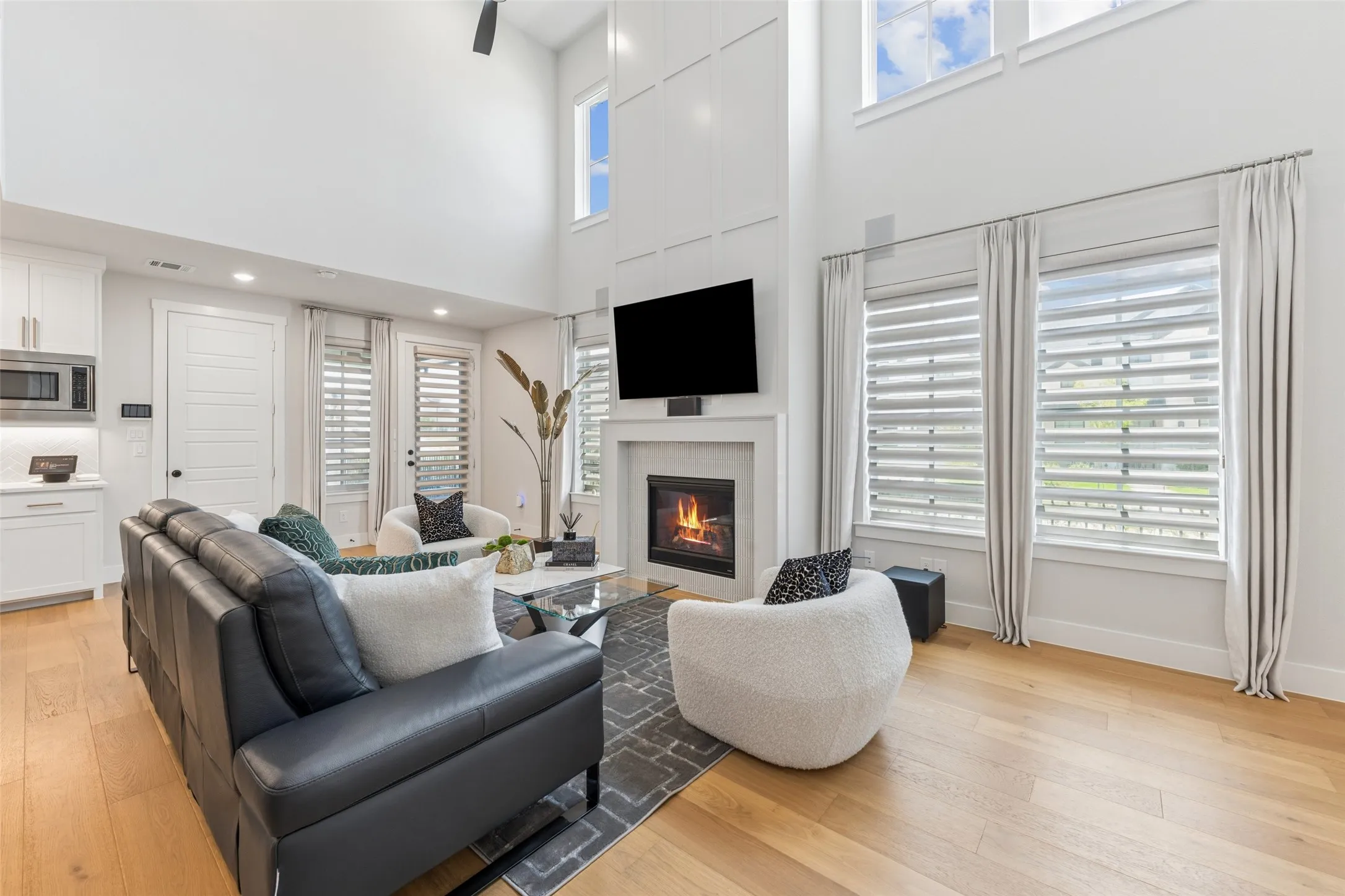 Single Family Residence For Sale in Denton County , 13603 Dalewood Mews, Frisco, Texas 75033, 3 Bedroom, 3 Bathroom, 2 Garage spaces, 2,442 Sqft, built in 2024, mls#21375490, Real Estate Agent in Frisco, Homes For Sale in Denton county, Homes For Sale in Frisco, Realtor in Frisco Texas, Real Estate Brokerage Independent Realty Texas, Luminita Cordes Realtor