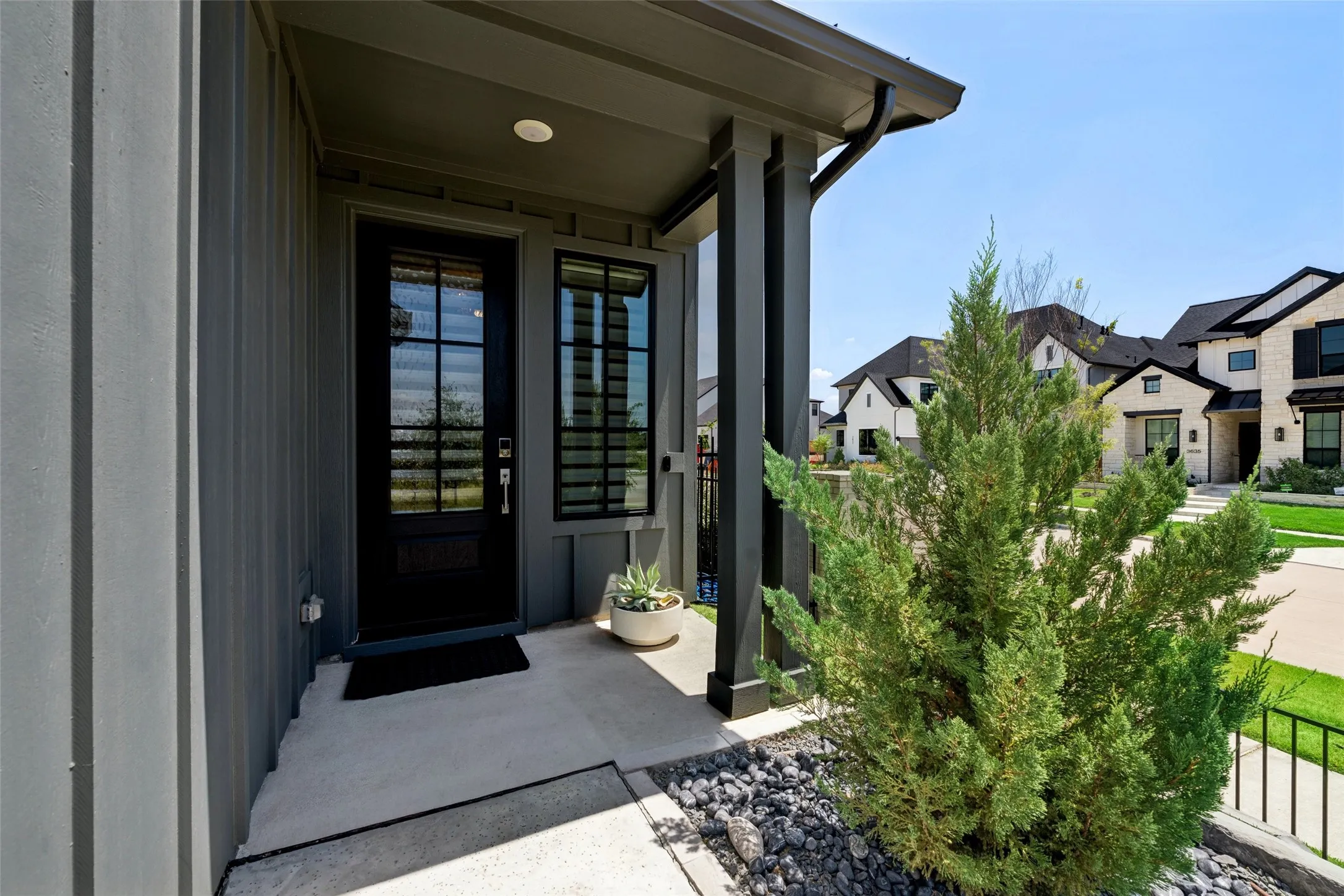 Single Family Residence For Sale in Denton County , 13603 Dalewood Mews, Frisco, Texas 75033, 3 Bedroom, 3 Bathroom, 2 Garage spaces, 2,442 Sqft, built in 2024, mls#21375490, Real Estate Agent in Frisco, Homes For Sale in Denton county, Homes For Sale in Frisco, Realtor in Frisco Texas, Real Estate Brokerage Independent Realty Texas, Luminita Cordes Realtor