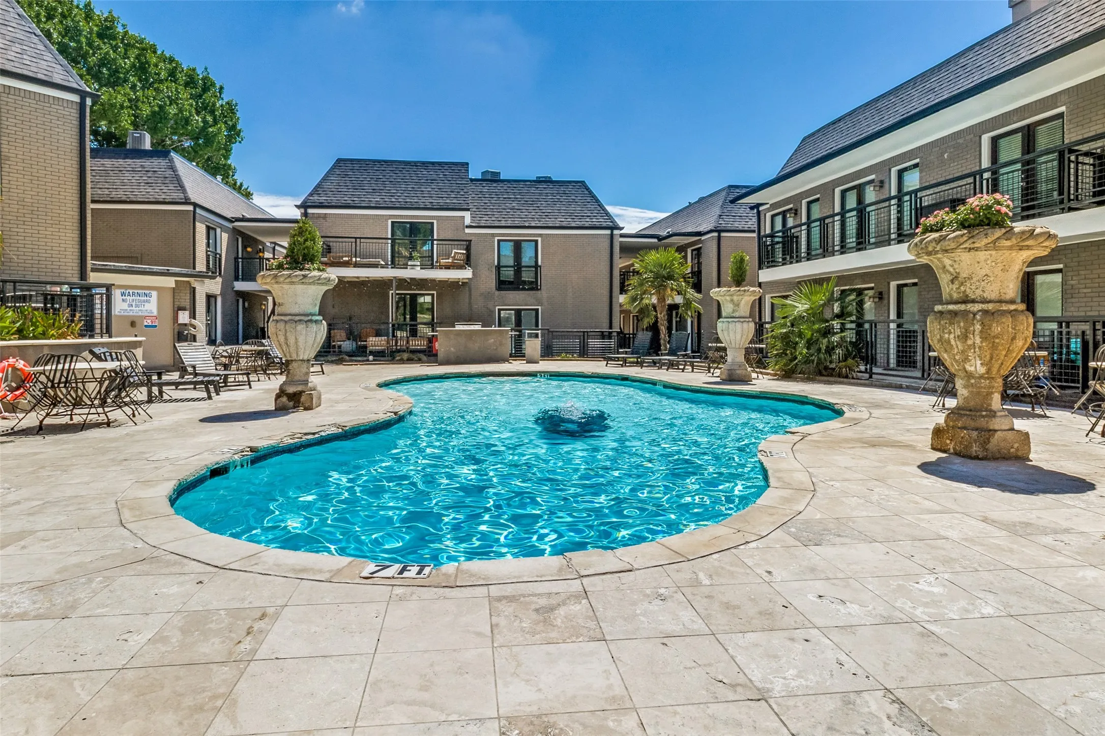 Condominium For Rent in Dallas County , 7730 Meadow Park Drive 119, Dallas, Texas 75230, 3 Bedroom, 2 Bathroom, Garage spaces, 1,360 Sqft, built in 1964, mls#21377406, Real Estate Agent in Dallas, Homes For Rent in Dallas county, Homes For Rent in Dallas, Realtor in Dallas Texas, Real Estate Brokerage Independent Realty Texas, Luminita Cordes Realtor